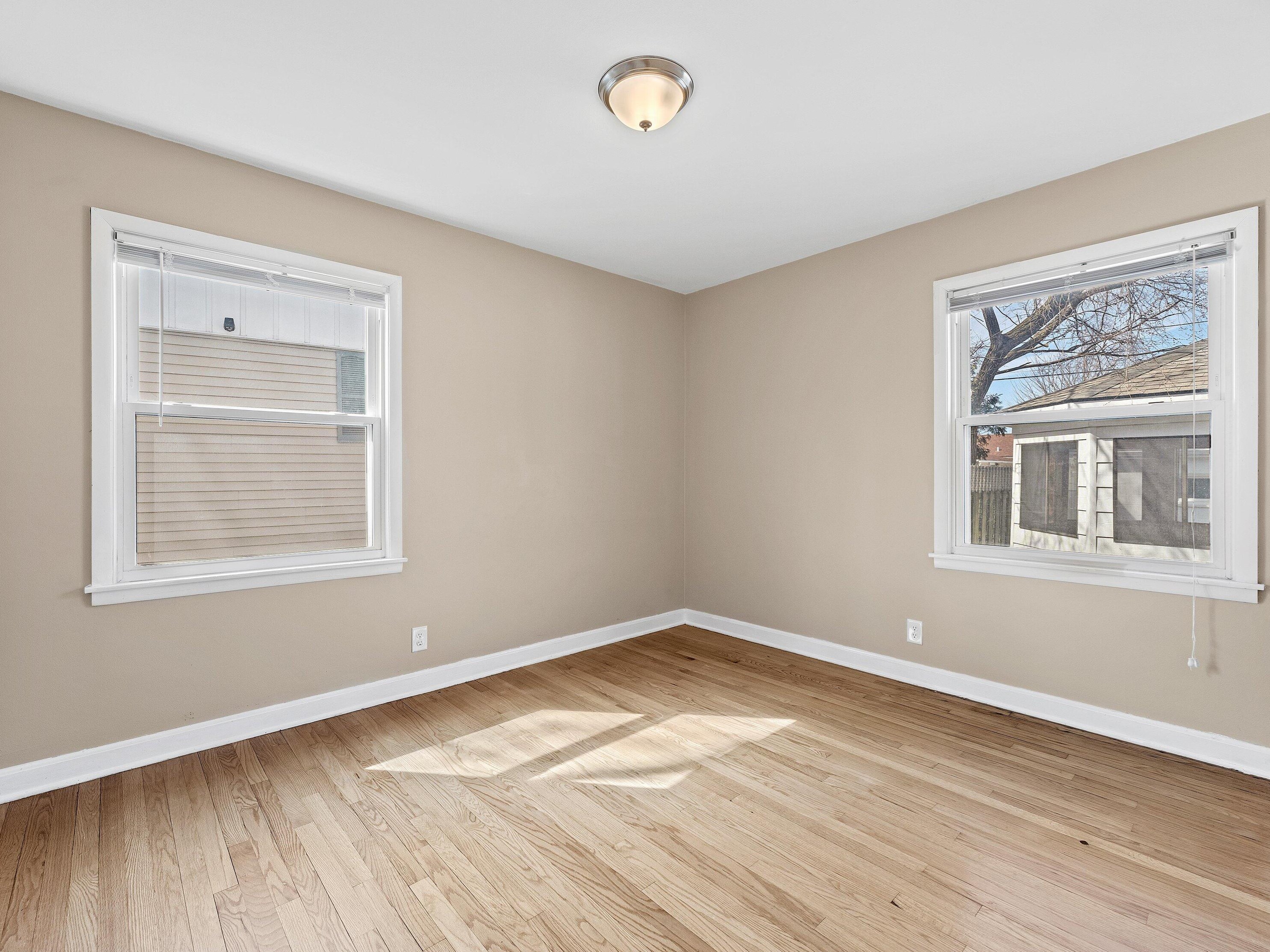 7152 Nash St, Milwaukee WI  53216-1939 exterior