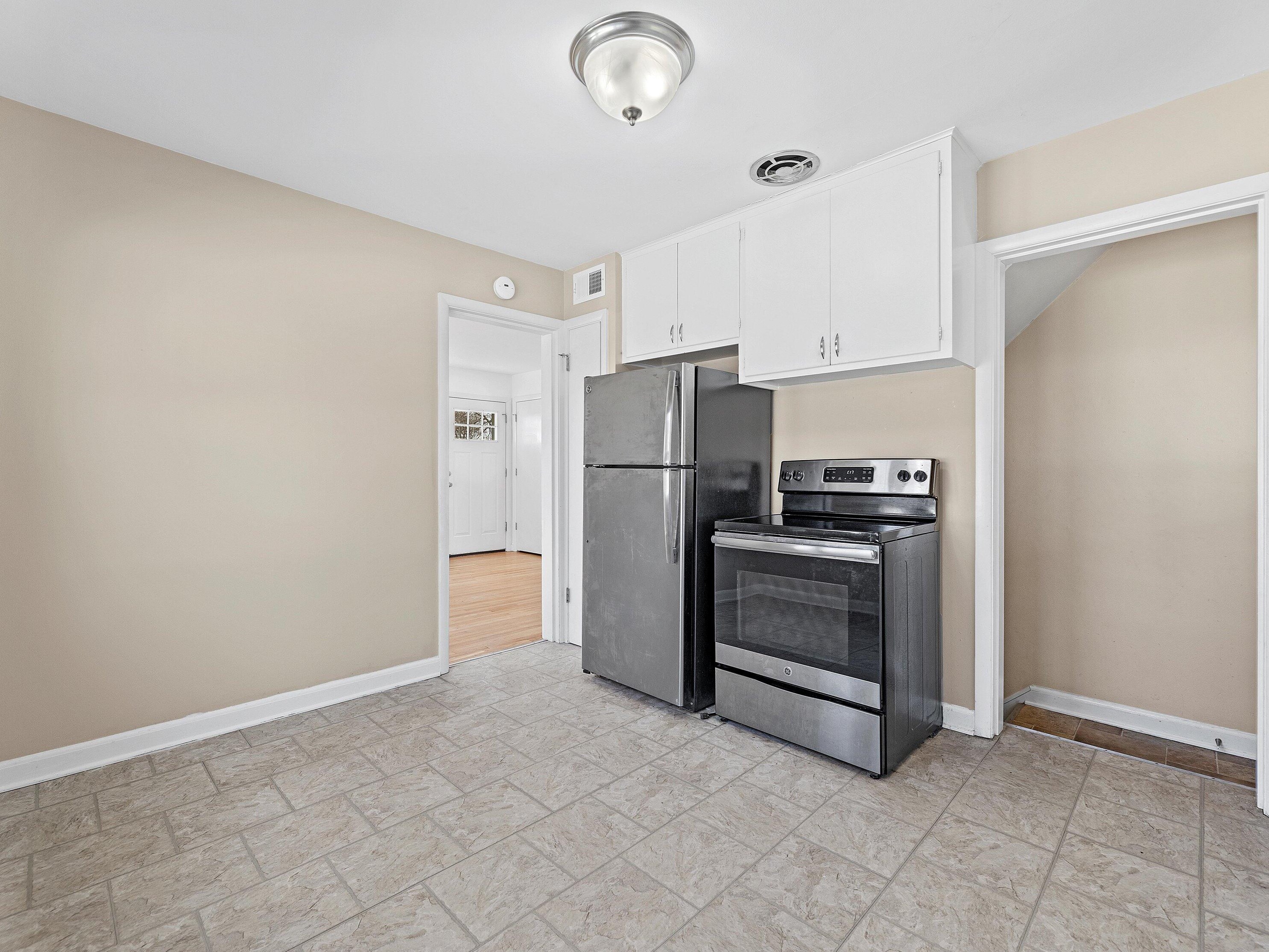 7152 Nash St, Milwaukee WI  53216-1939 exterior