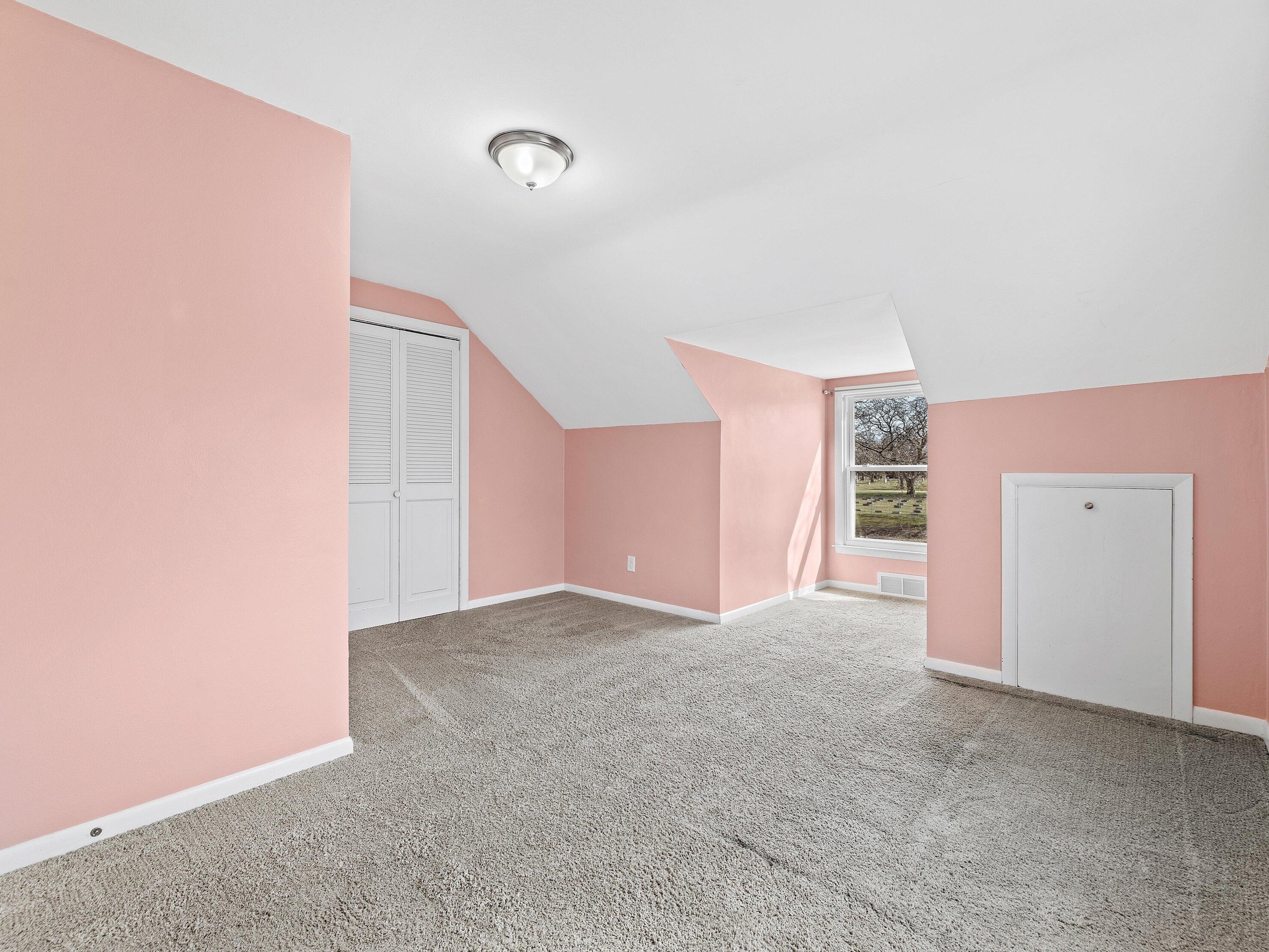 7152 Nash St, Milwaukee WI  53216-1939 exterior