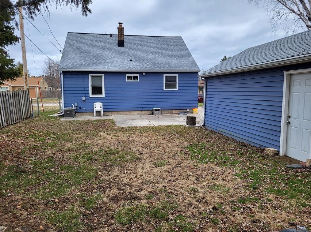 1614 22nd St, Sheboygan WI  53081-2230 exterior
