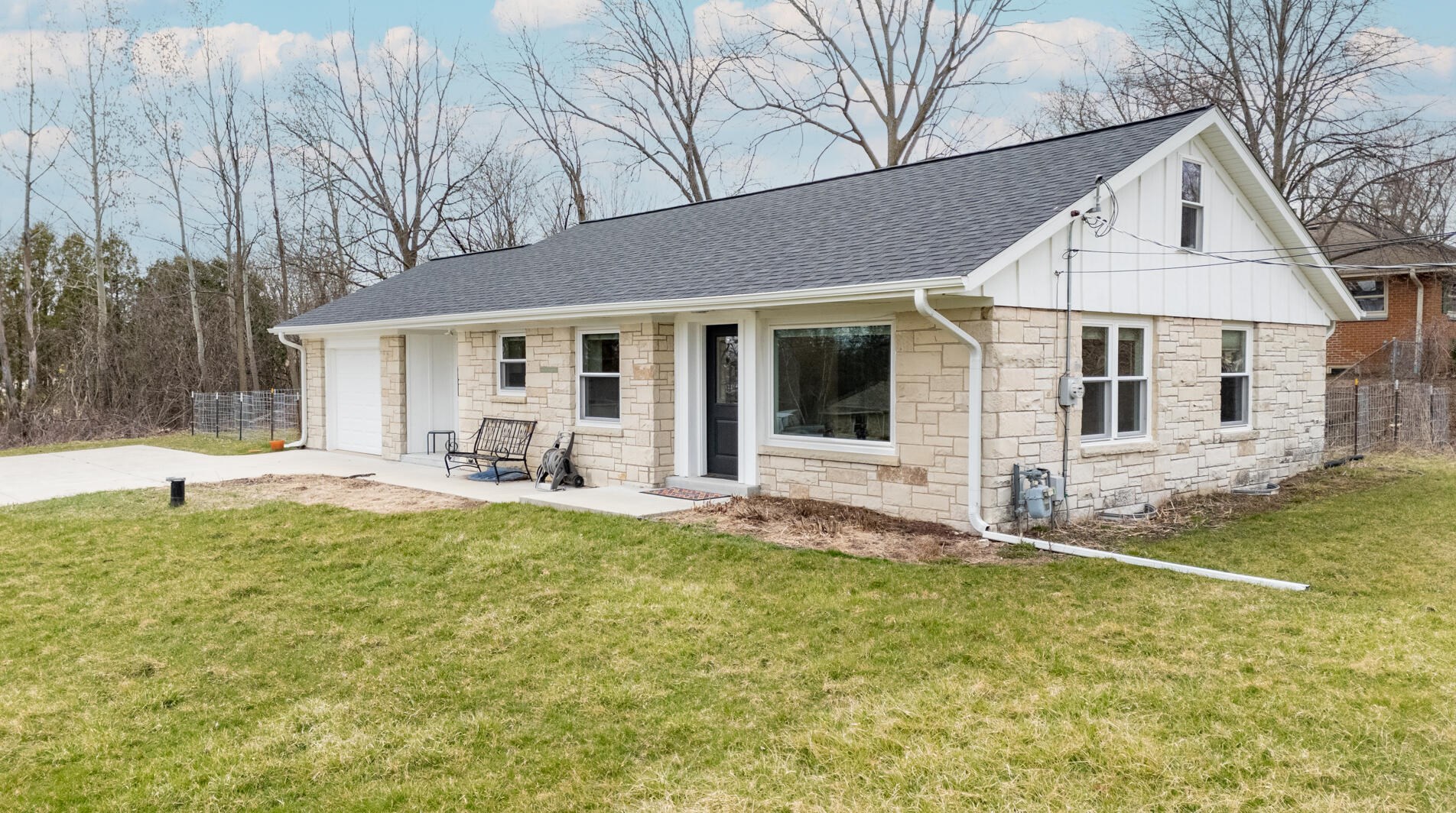 6709 North Cape Rd, Hales Corners, WI 53132-1403