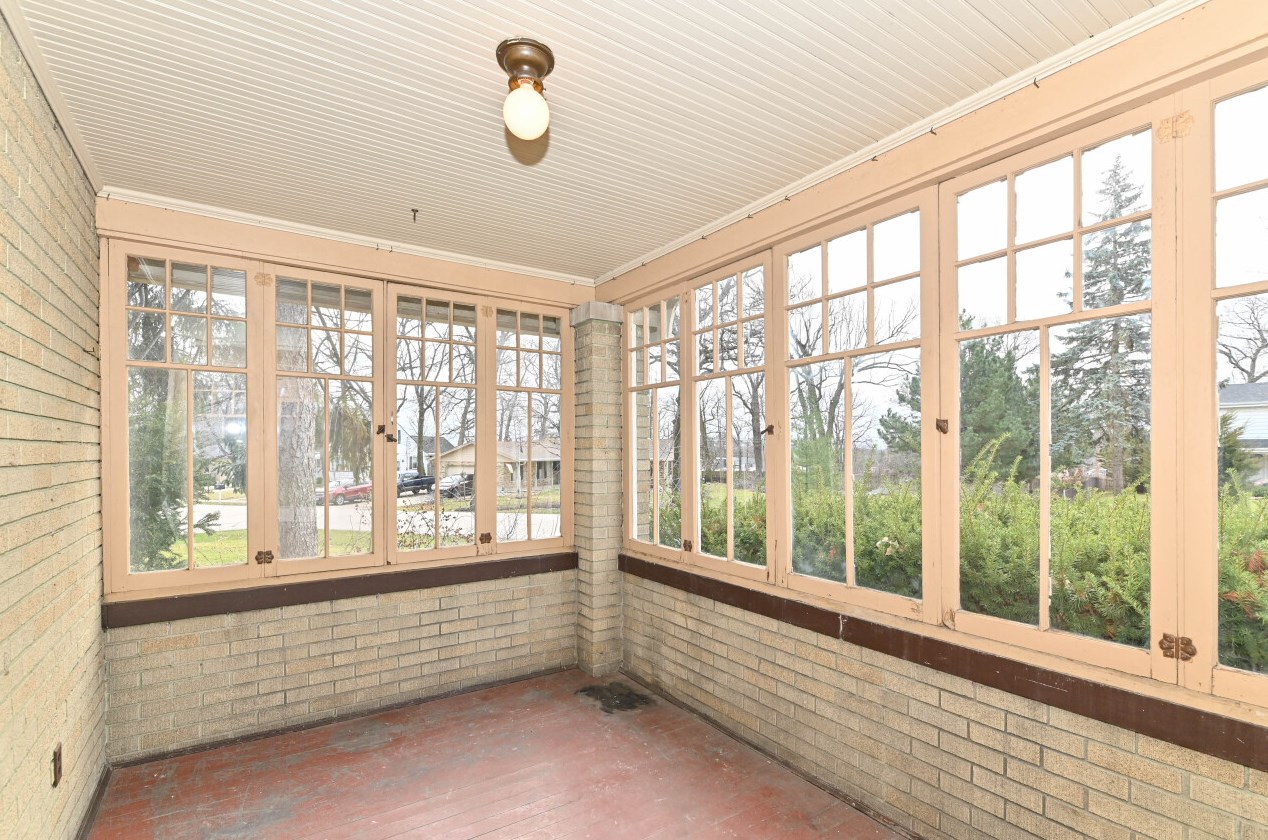 5024 Harrison Rd, Kenosha, WI 53142