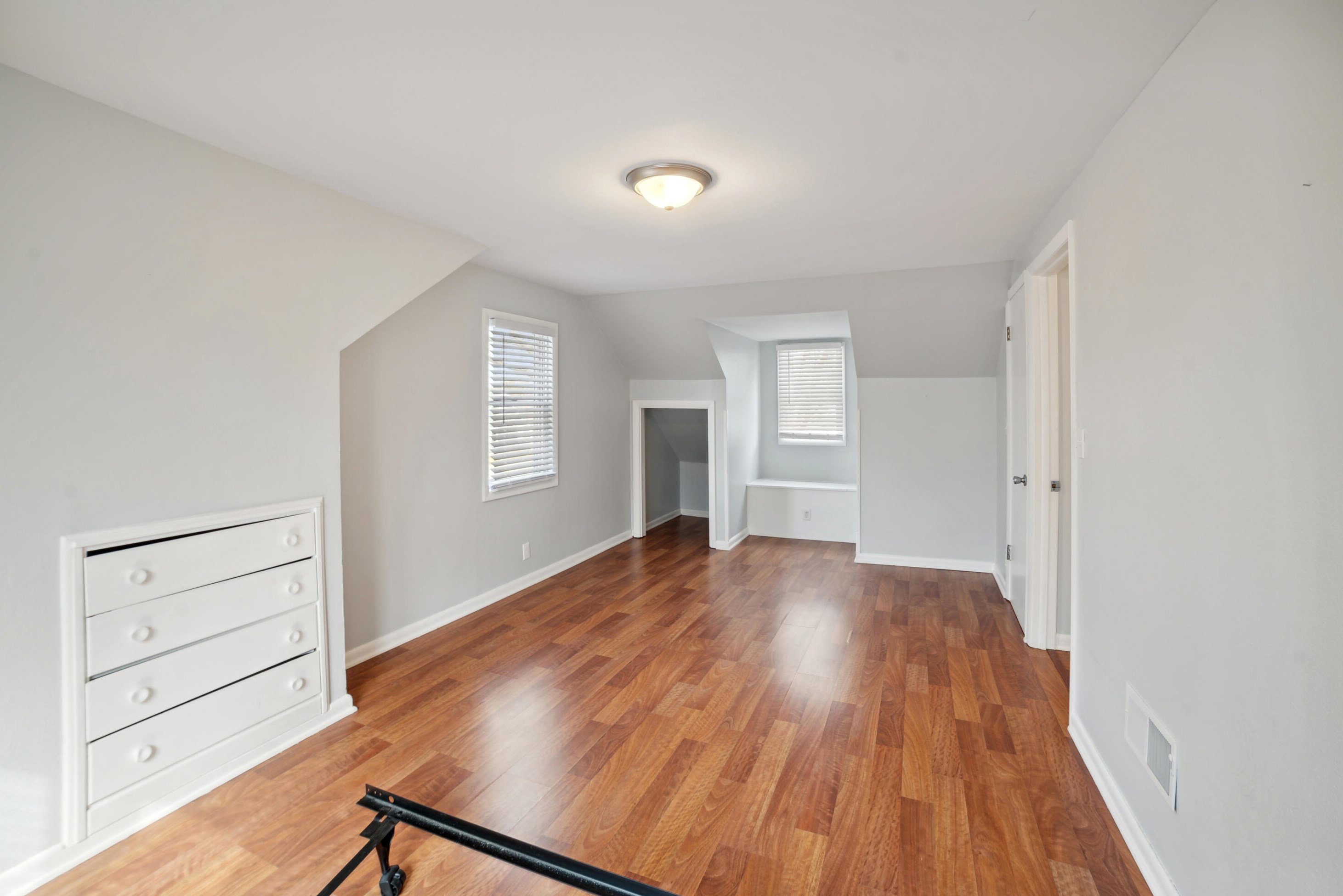 3373 90th St, Milwaukee WI  53227-4403 exterior