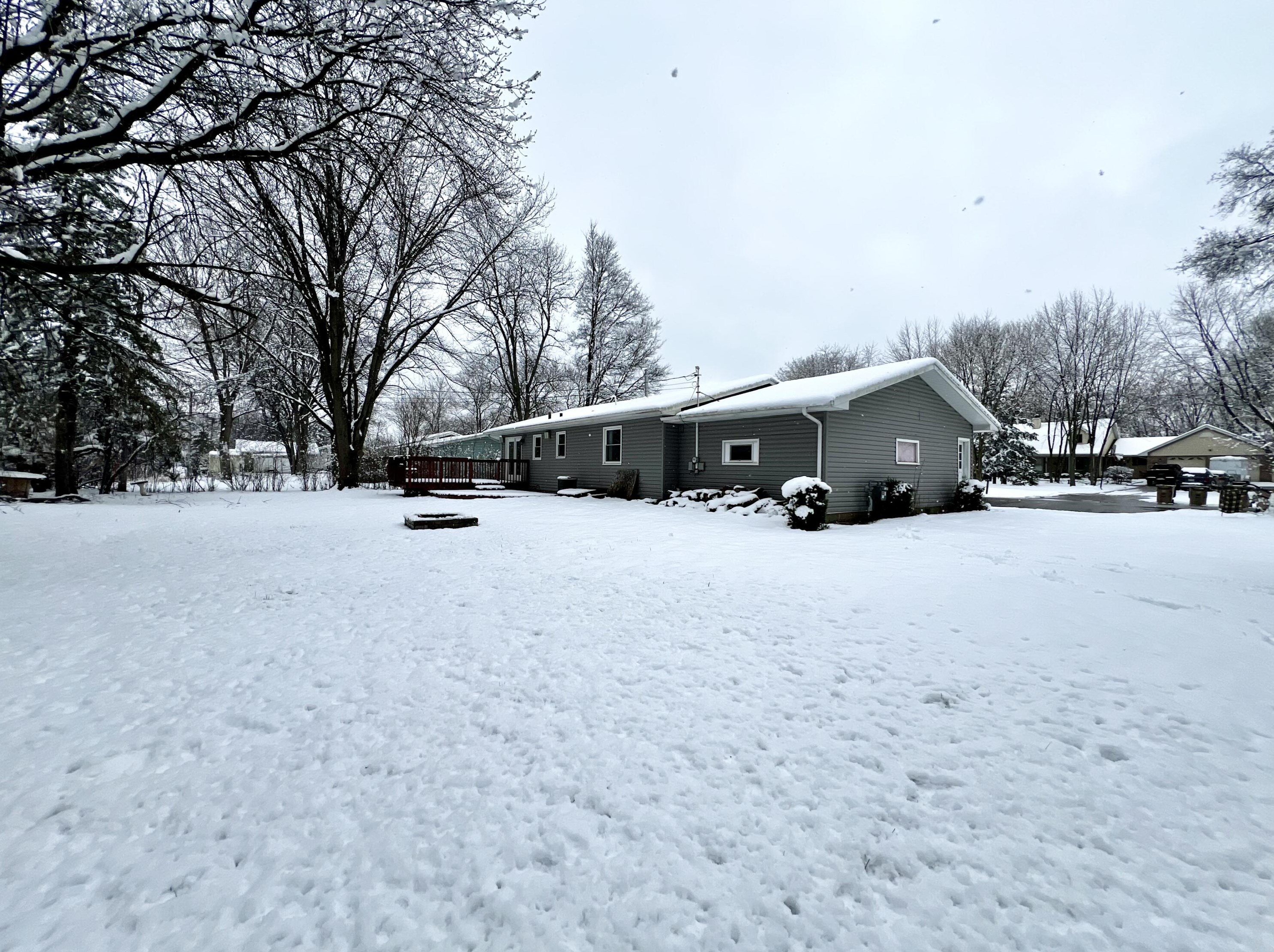 8001 107 Ave, Kenosha WI 53142-7865 exterior