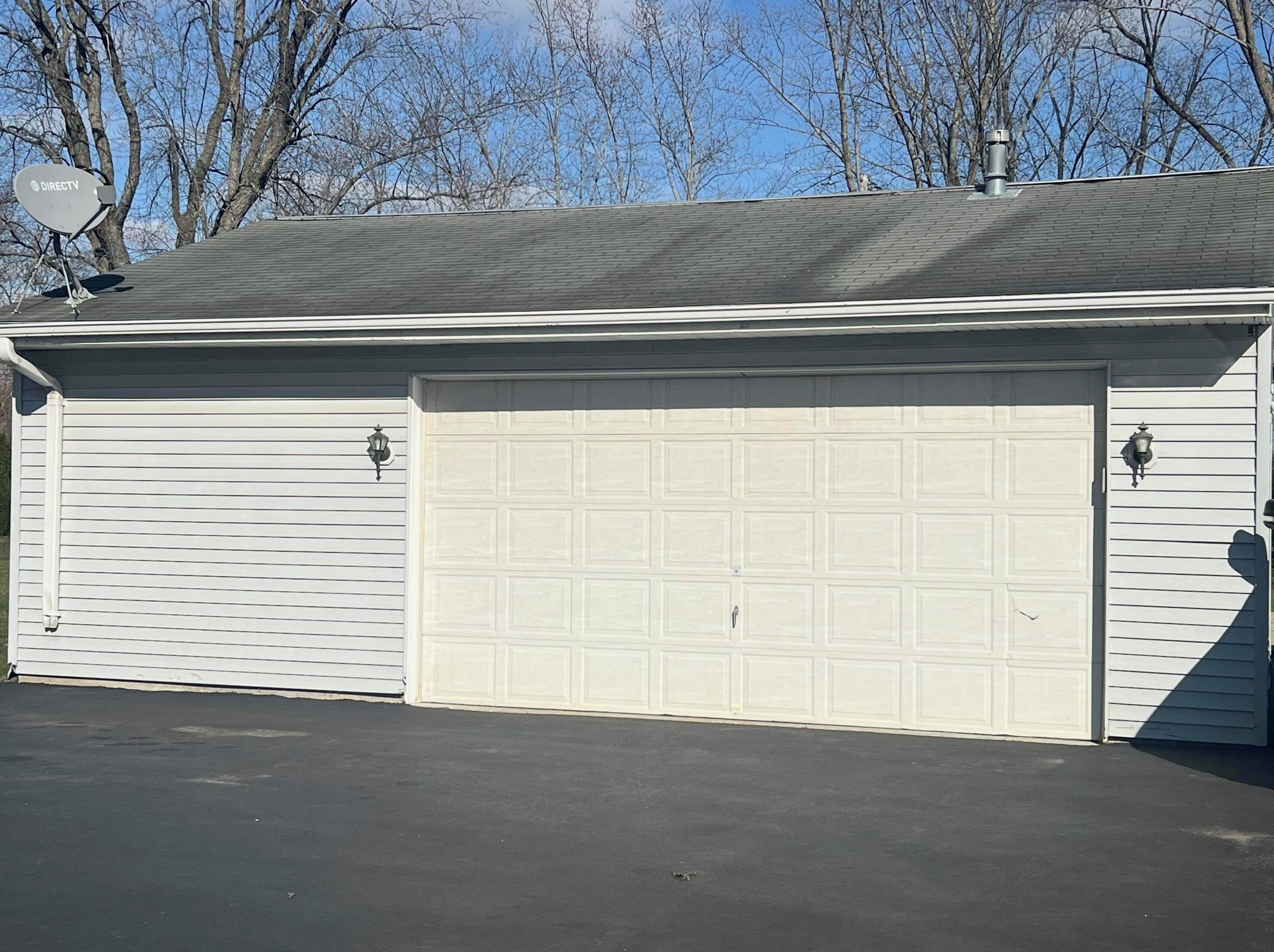 3288 147th St, Waukesha, WI 53151-4413