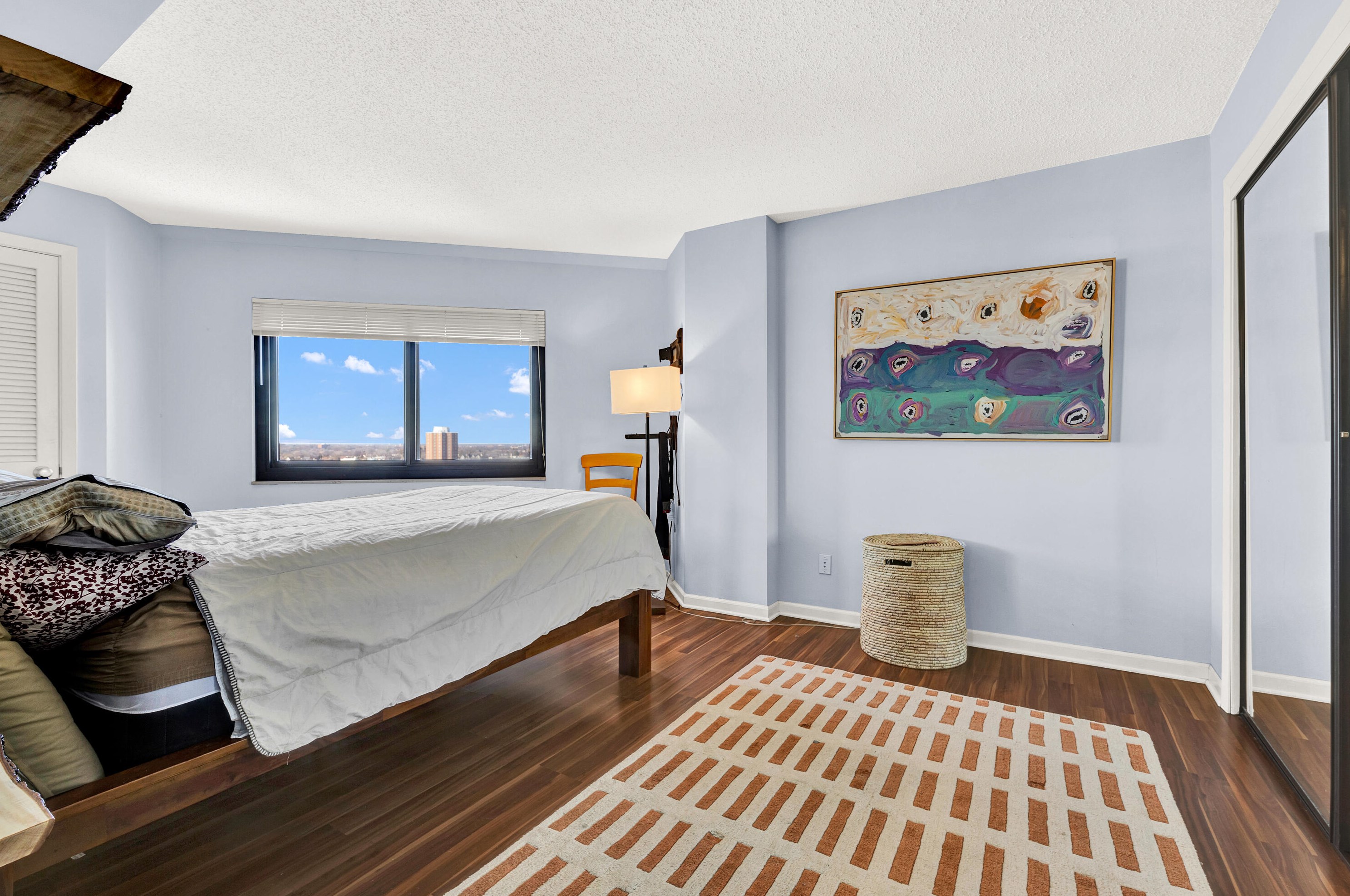 1633 Prospect Ave, Milwaukee WI  53202-2494 exterior