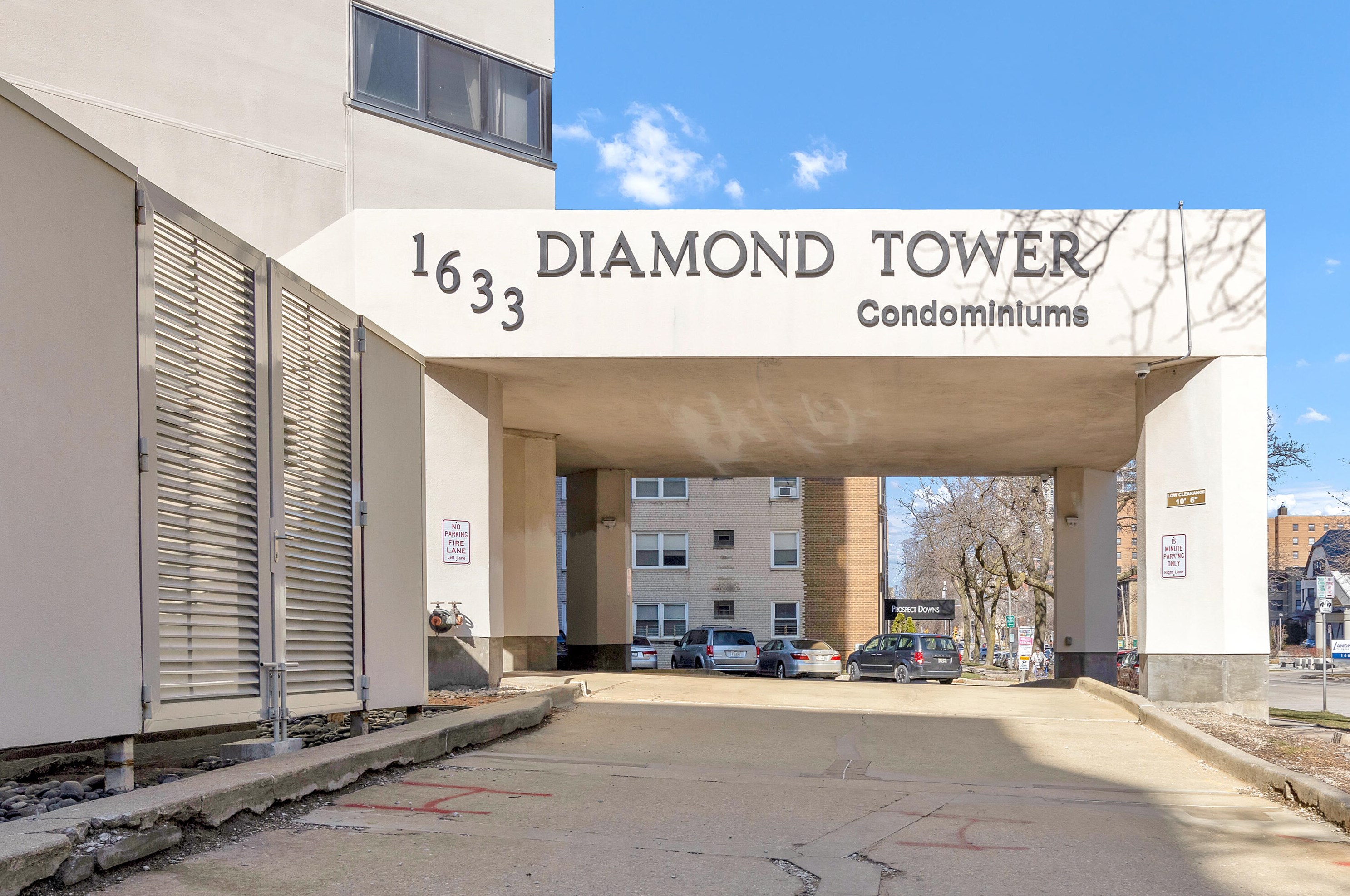 1633 N Prospect Ave #16c, Milwaukee, WI 53202