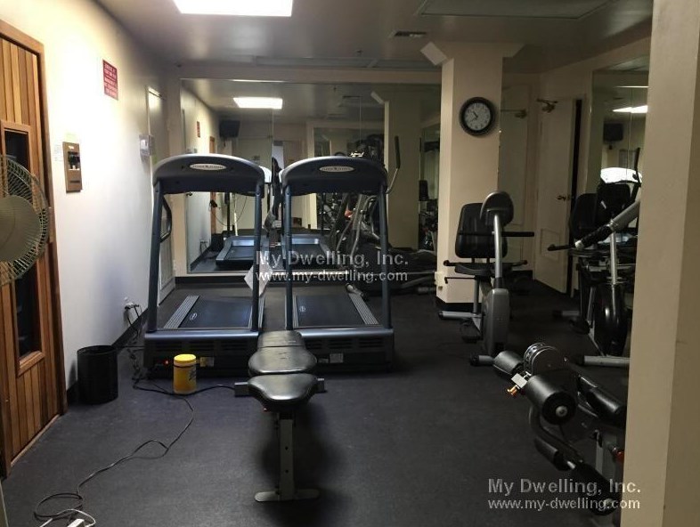 234 Broadway, Milwaukee WI  53202-5822 exterior