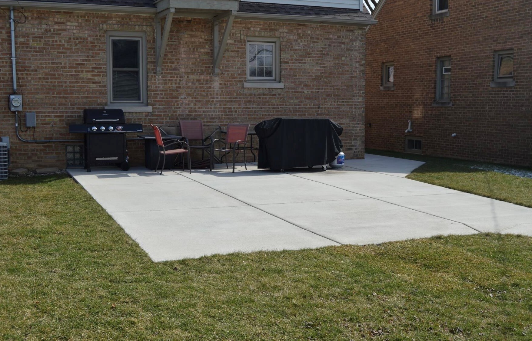 2423 79, Milwaukee WI 53219-1718 exterior