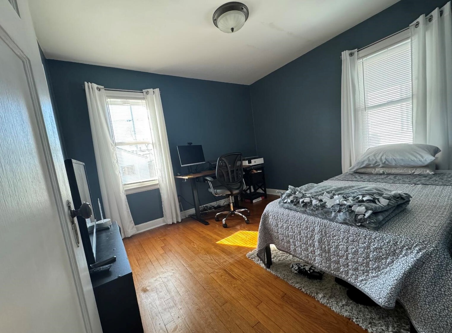 2423 79, Milwaukee WI 53219-1718 exterior