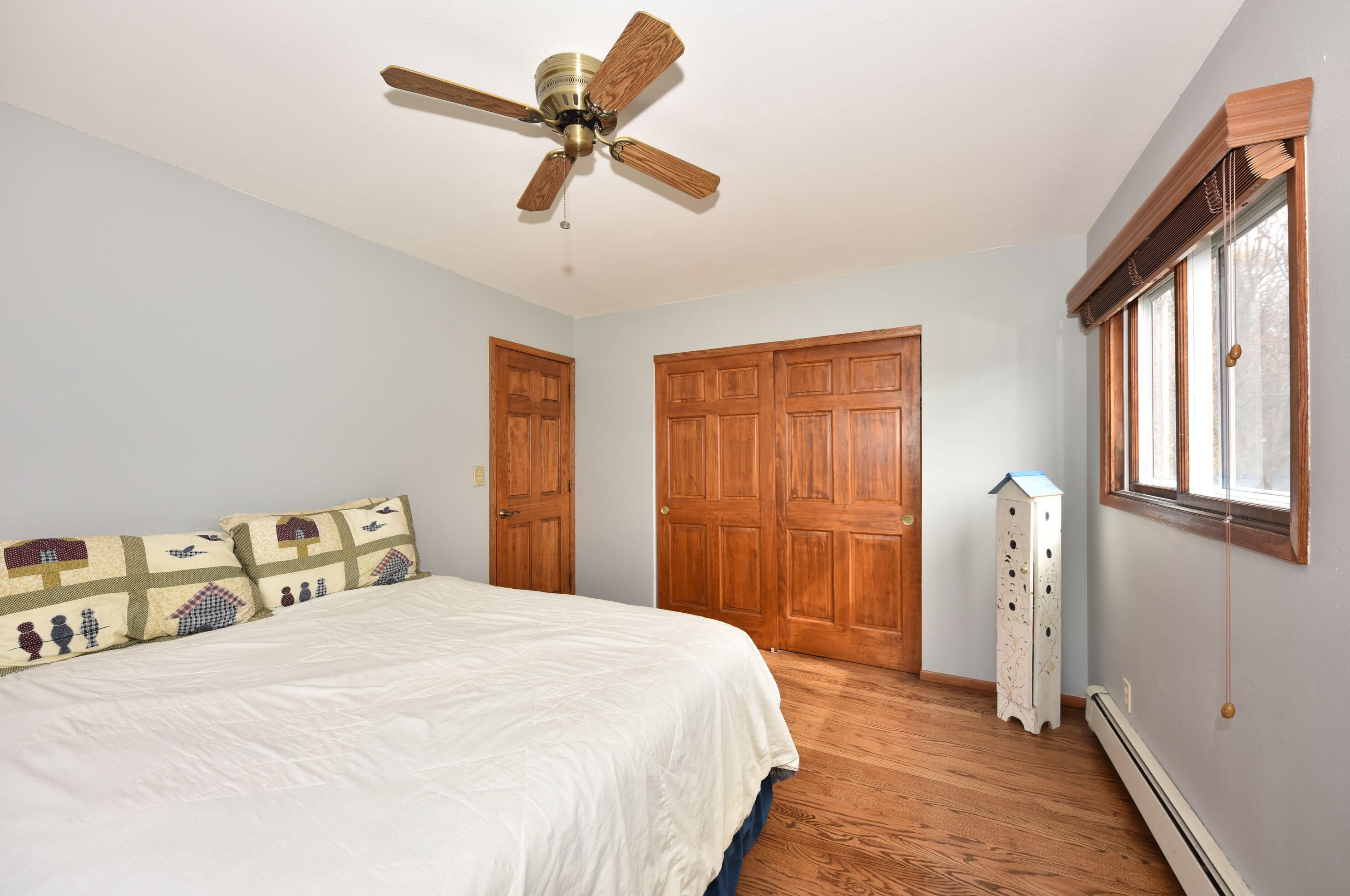 402 Vista View Dr, Cedarburg WI  53012-9178 exterior