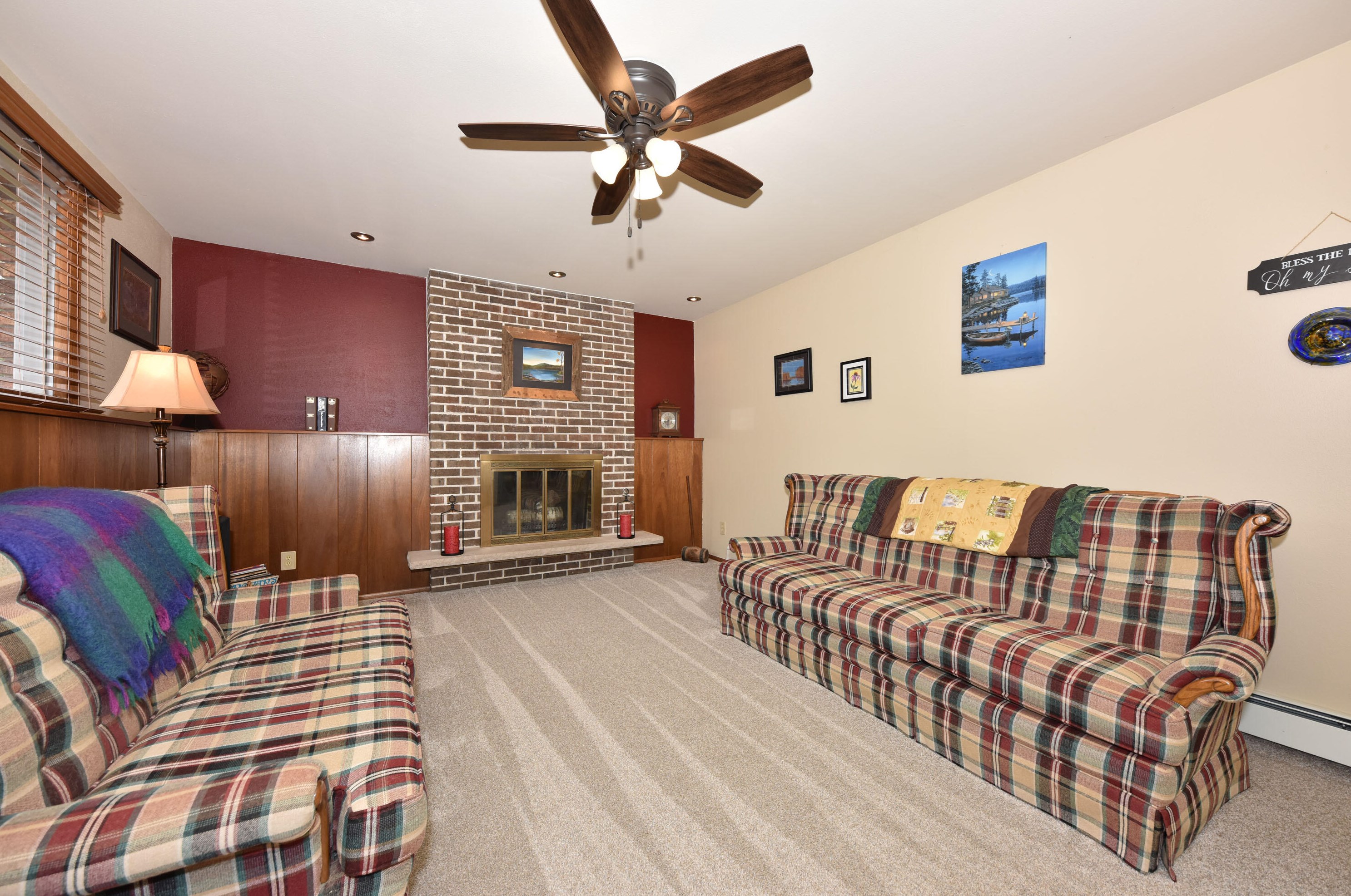 402 Vista View Dr, Cedarburg WI  53012-9178 exterior