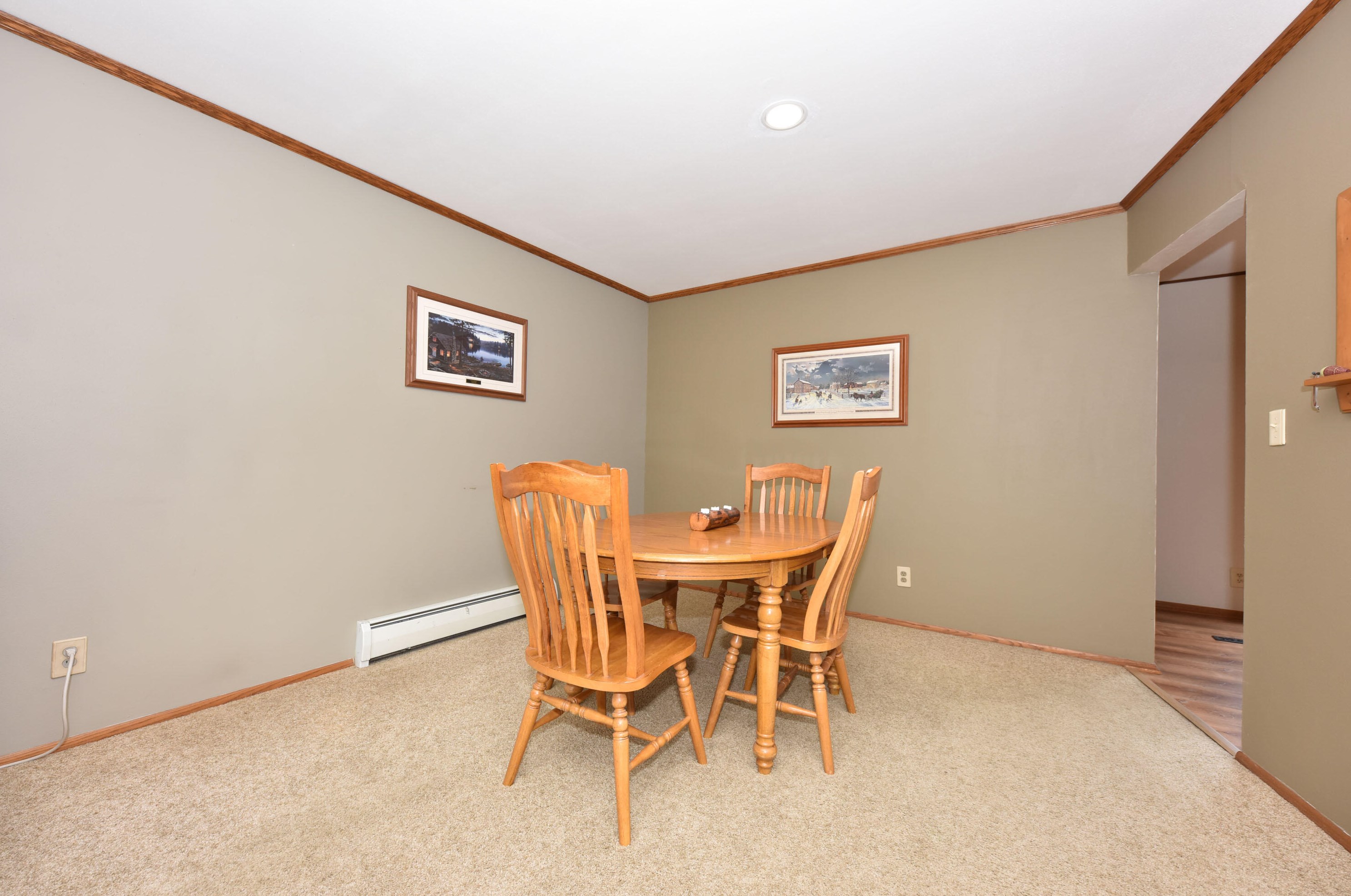 402 Vista View Dr, Cedarburg WI  53012-9178 exterior