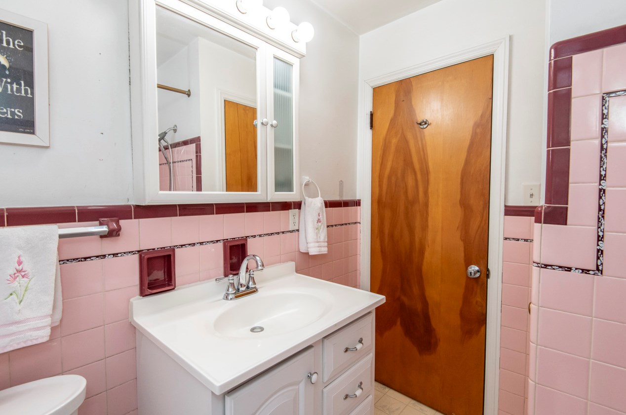 3745 86, Milwaukee WI 53227-4622 exterior