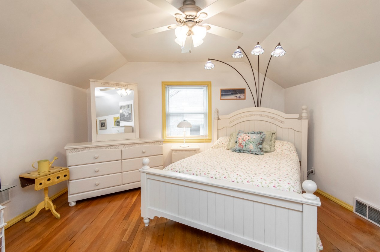 3745 86, Milwaukee WI 53227-4622 exterior