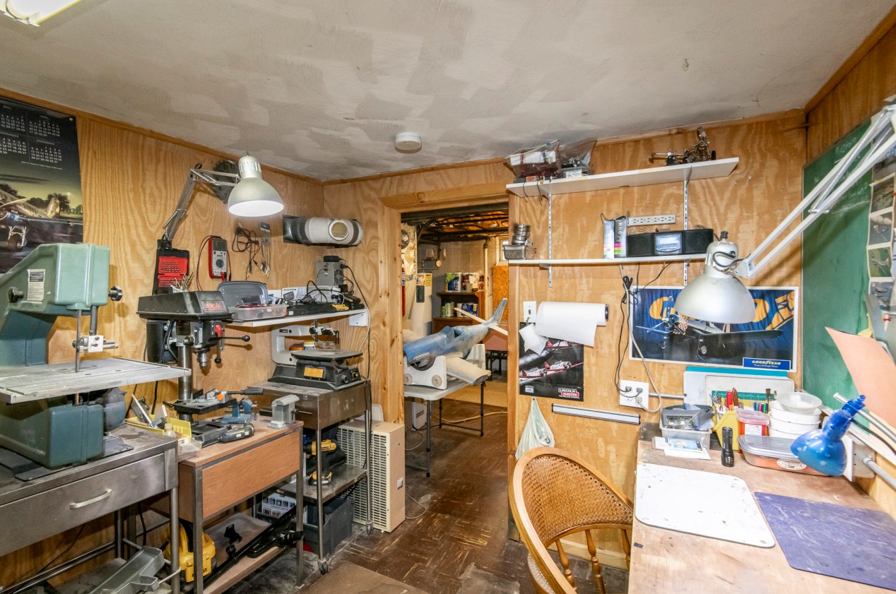 2769 87 St, Milwaukee WI 53224-5437 exterior