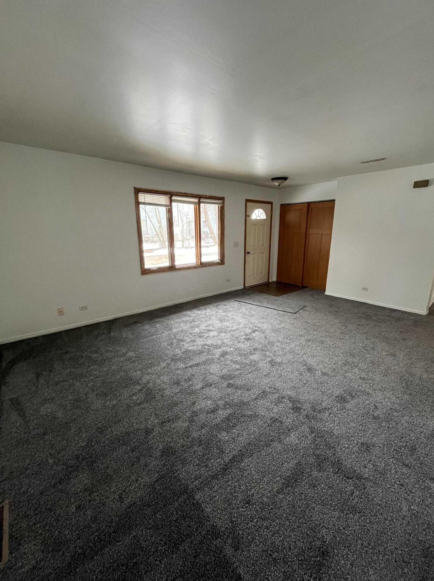 368 Wilmot Ave, Twin Lakes WI  53181-9103 exterior