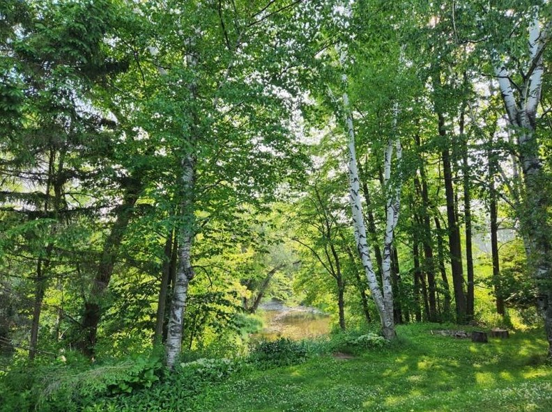6110 Hawthorn Rd, Sheboygan, WI 53083