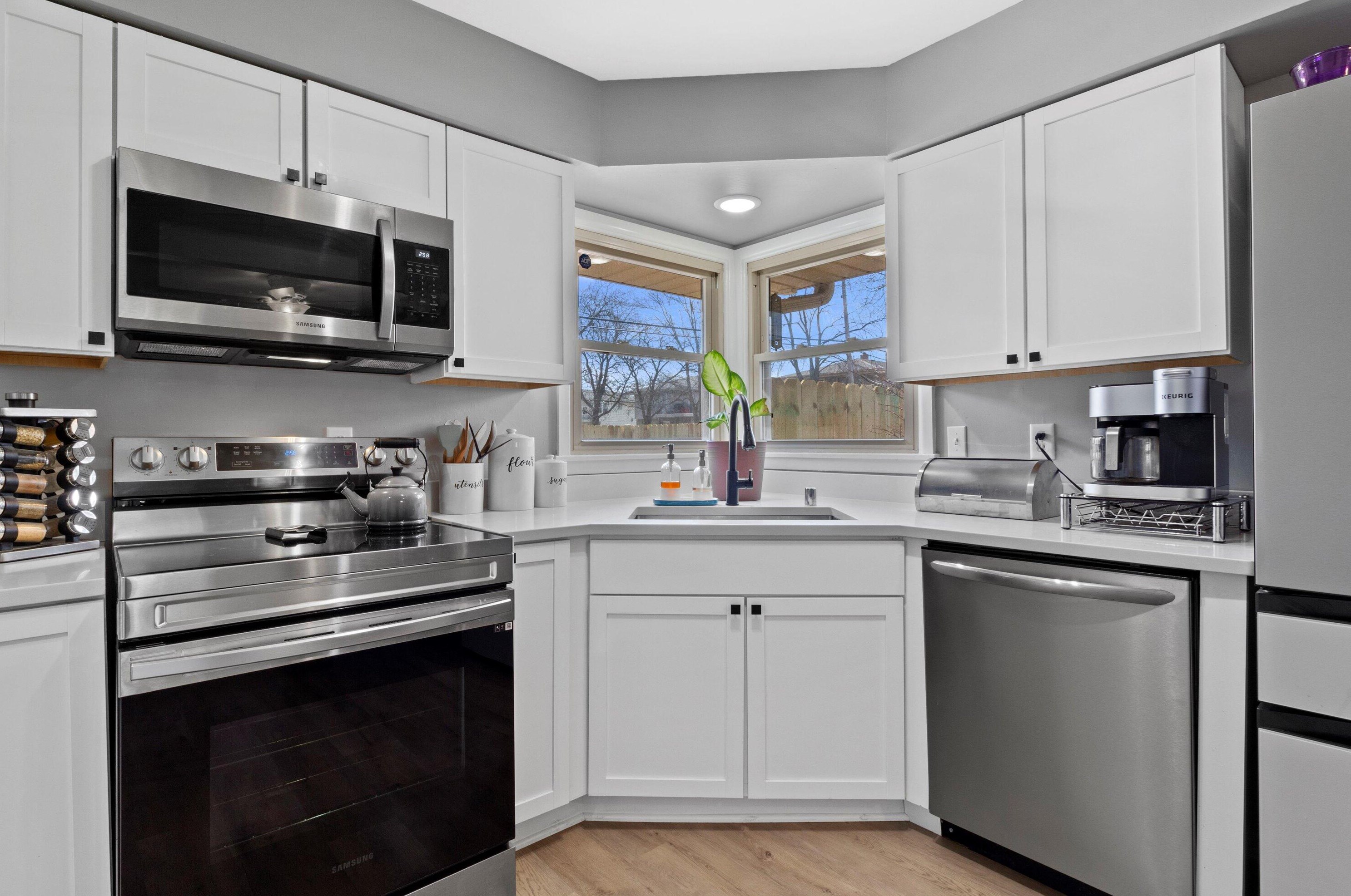 8853 Brentwood Ave, Milwaukee WI  53224-5300 exterior