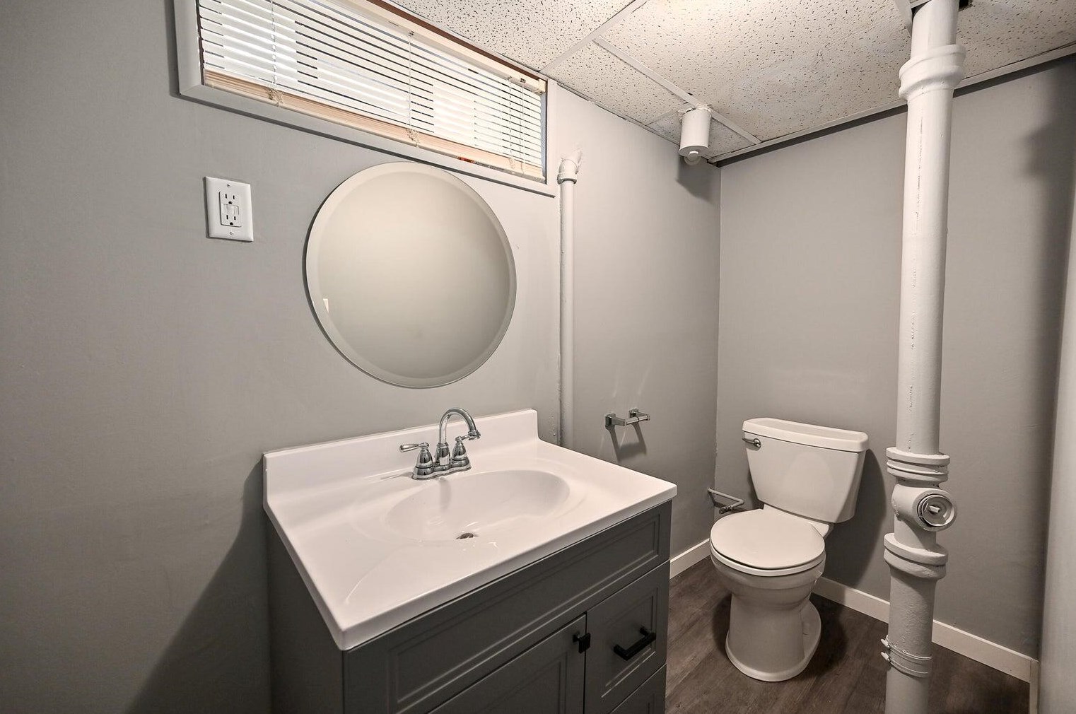 8853 Brentwood Ave, Milwaukee WI  53224-5300 exterior