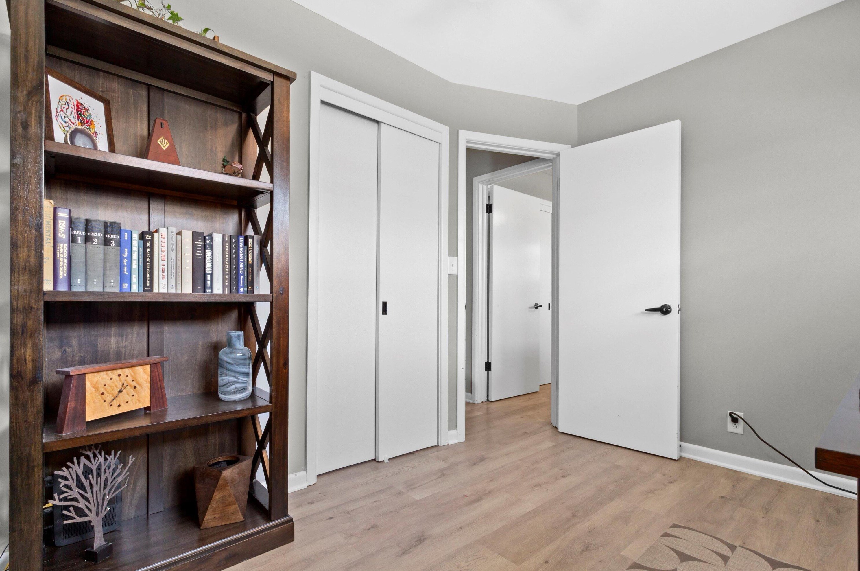 8853 Brentwood Ave, Milwaukee WI  53224-5300 exterior