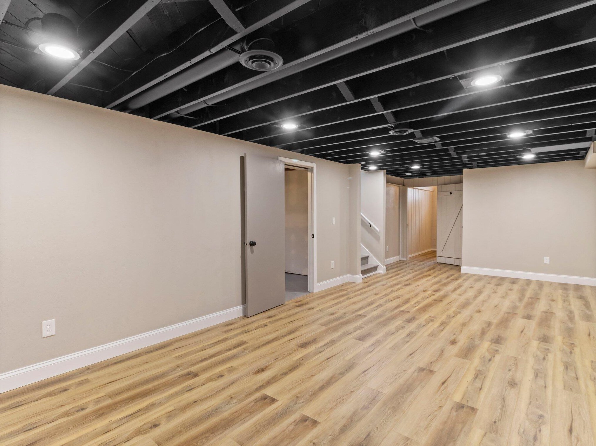 527 98, Milwaukee WI 53226-4303 exterior