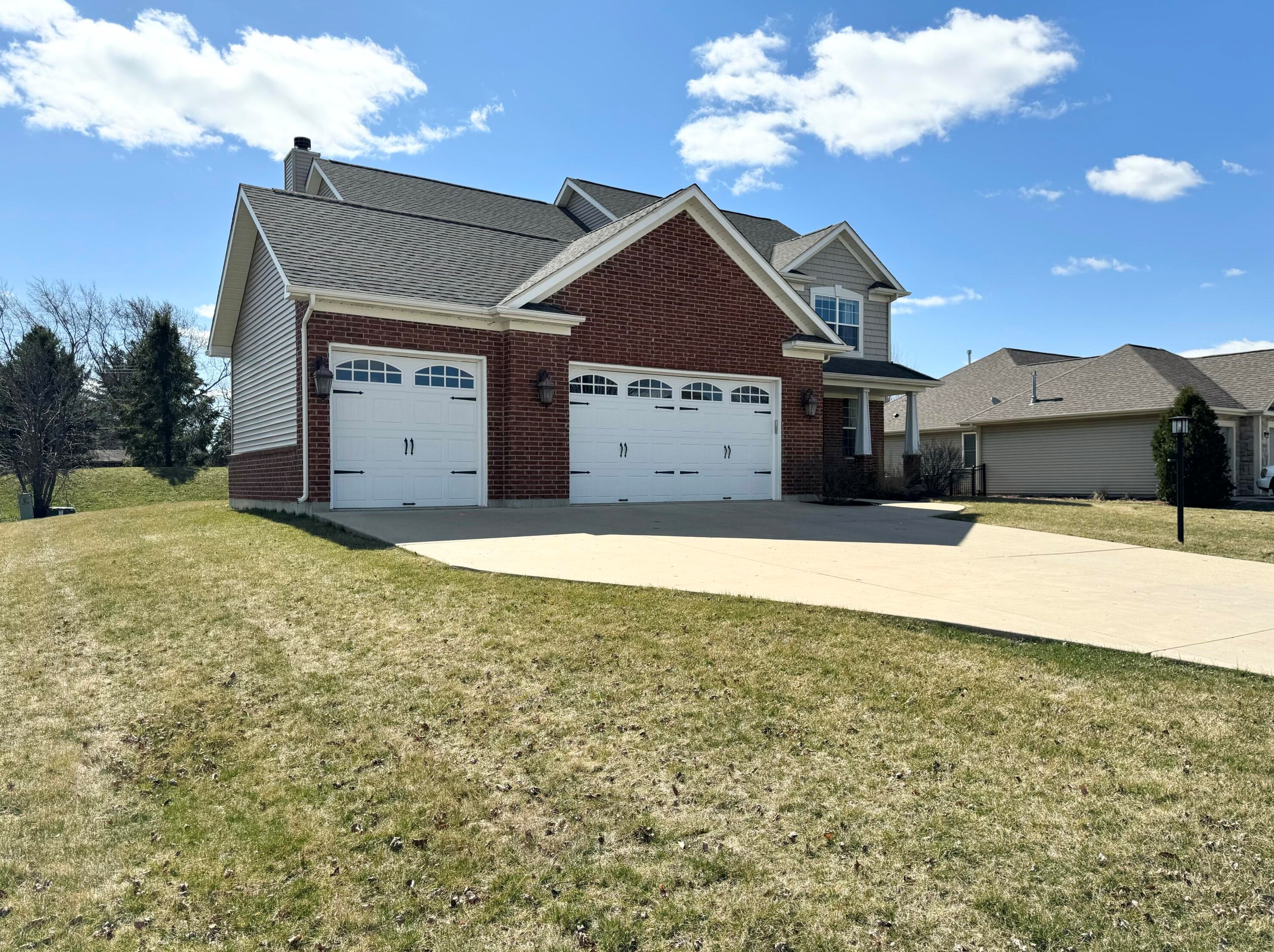 4937 103rd St, Kenosha, WI 53158