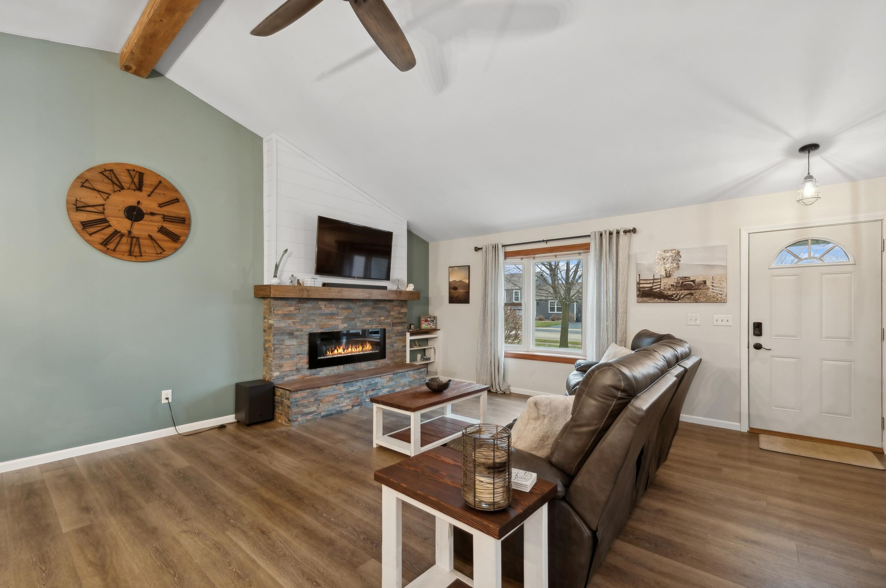 243 Deerpath Dr, Genoa City, WI 53128-2504
