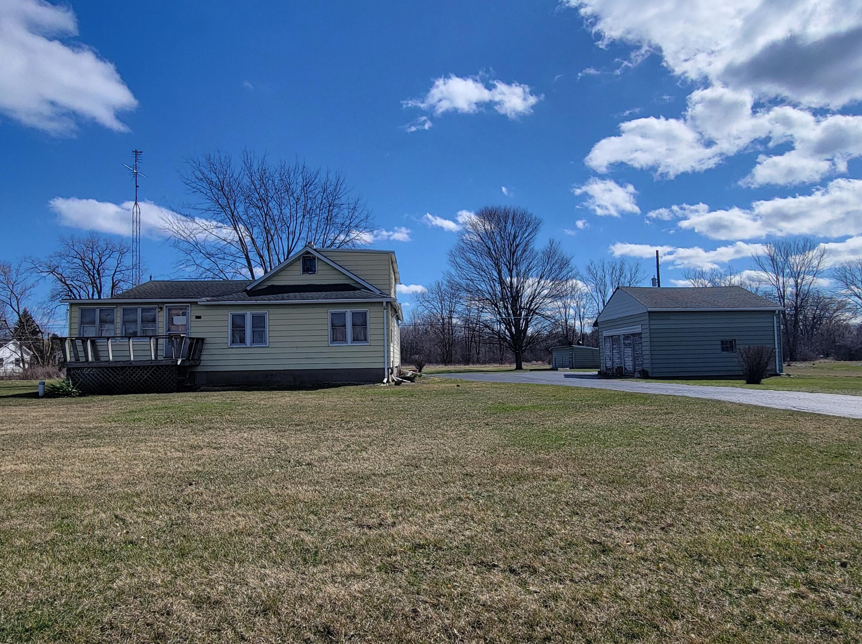 2629 89th St, Kenosha, WI 53143