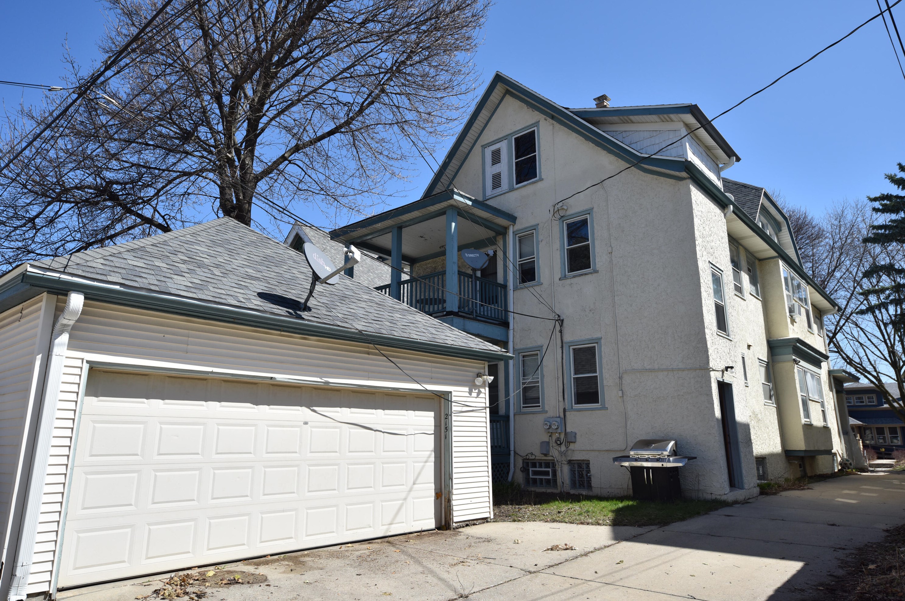 2149 52nd St, Milwaukee WI  53208-1136 exterior