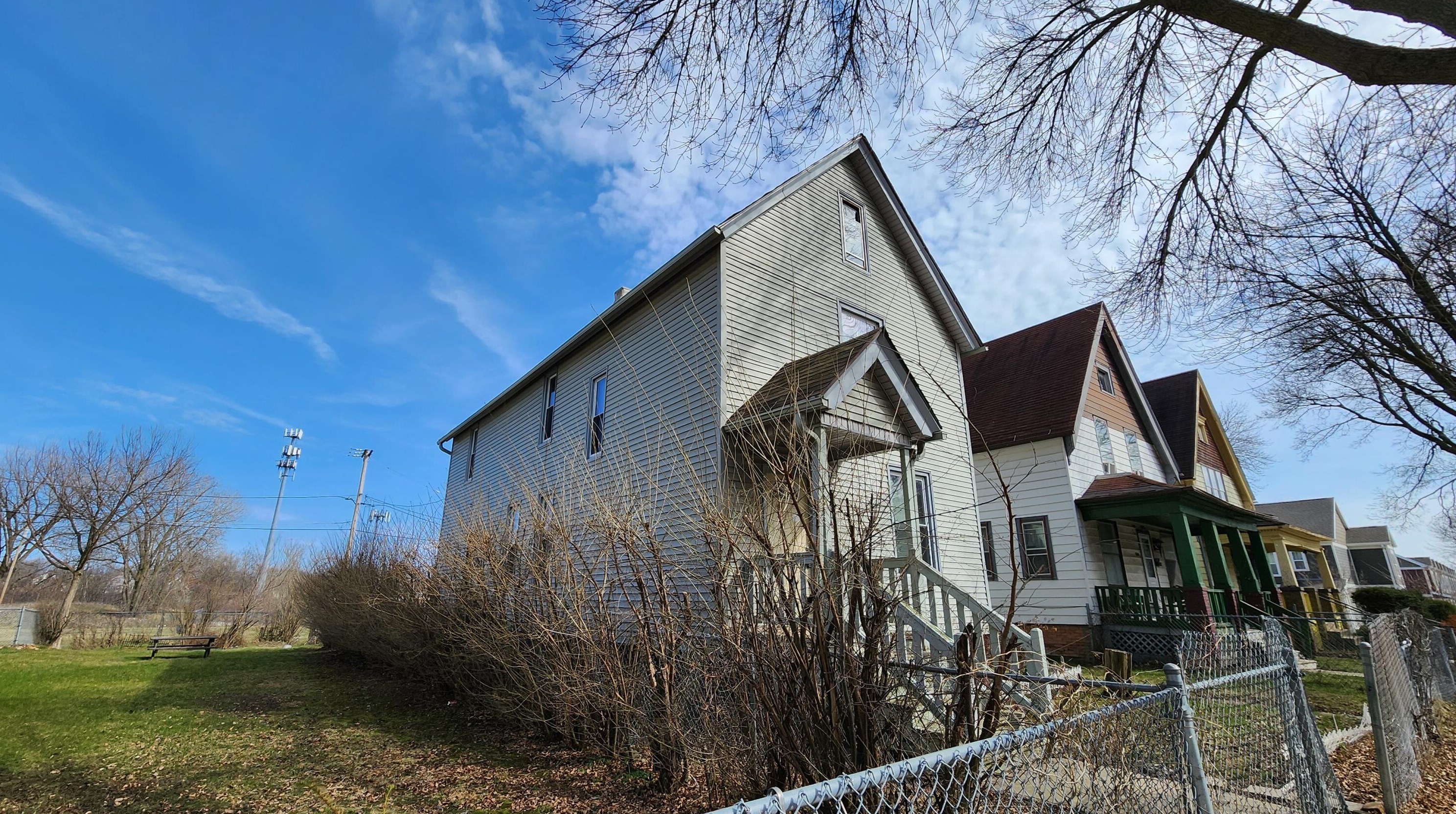 1610 N 32nd St, Milwaukee, WI 53208