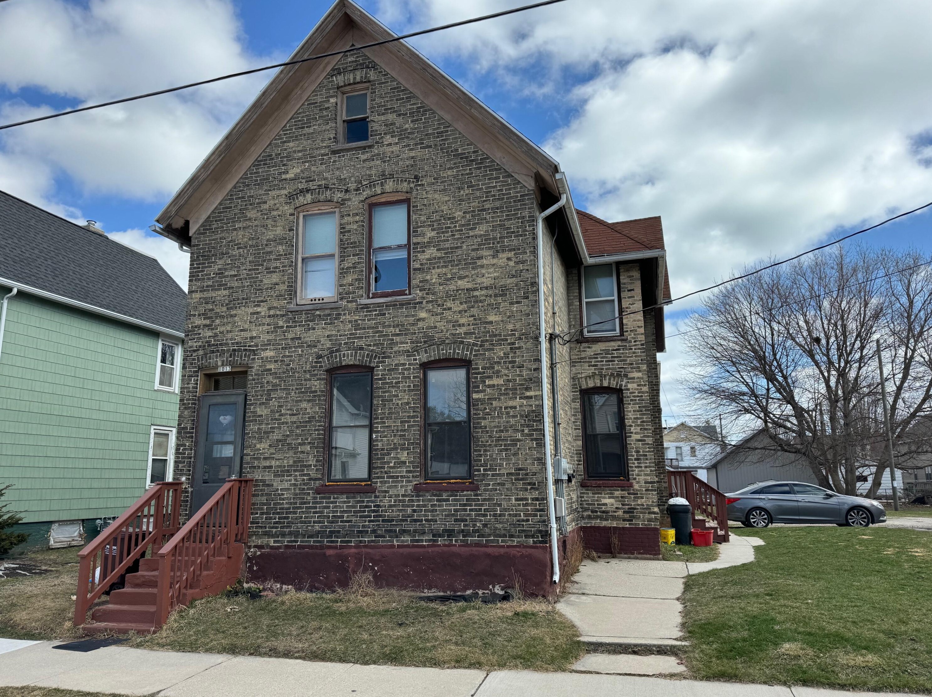 1013 S 15th St, Manitowoc, WI 54220