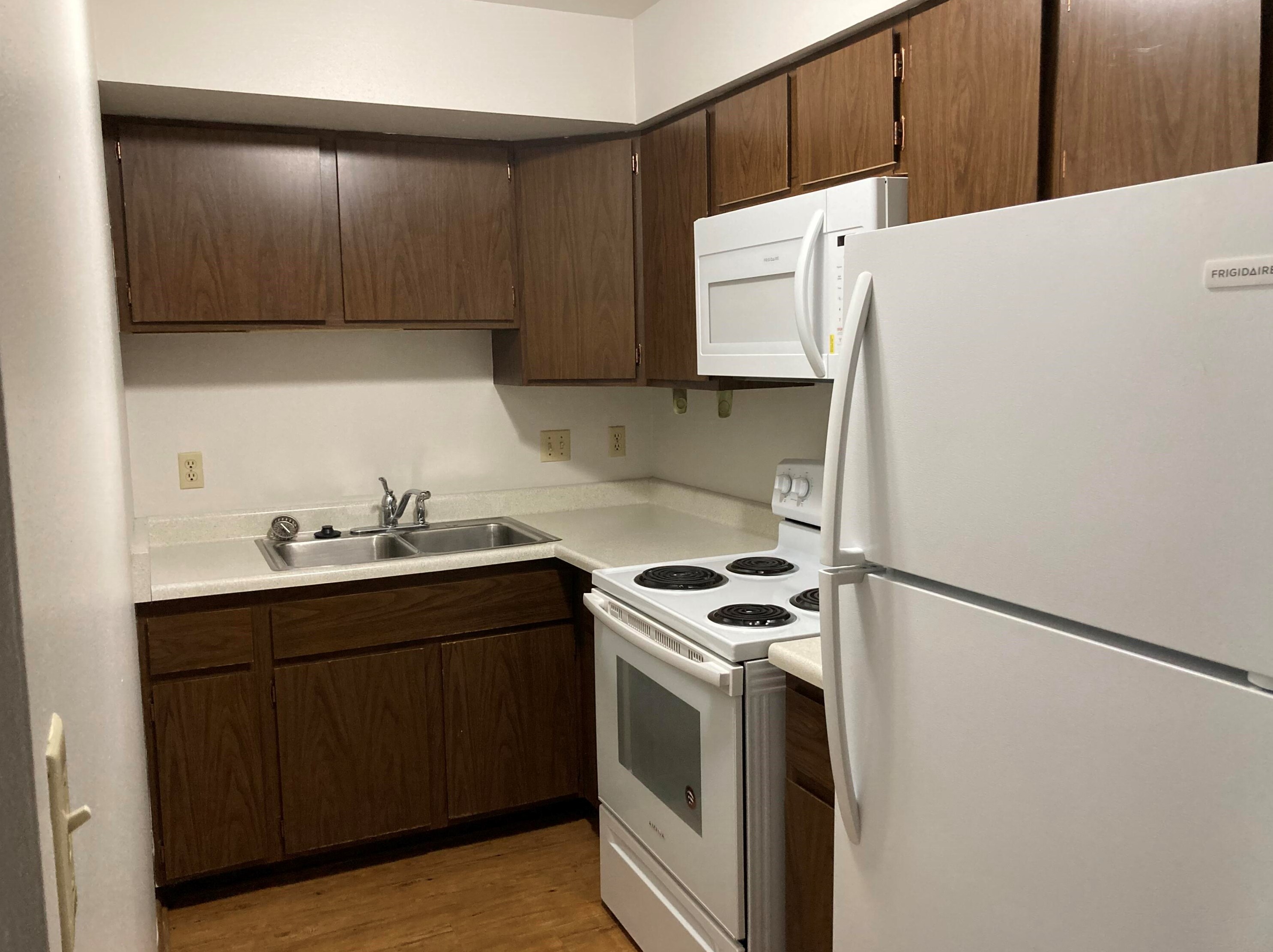 5000 W Cold Spring Rd, Milwaukee, WI 53220