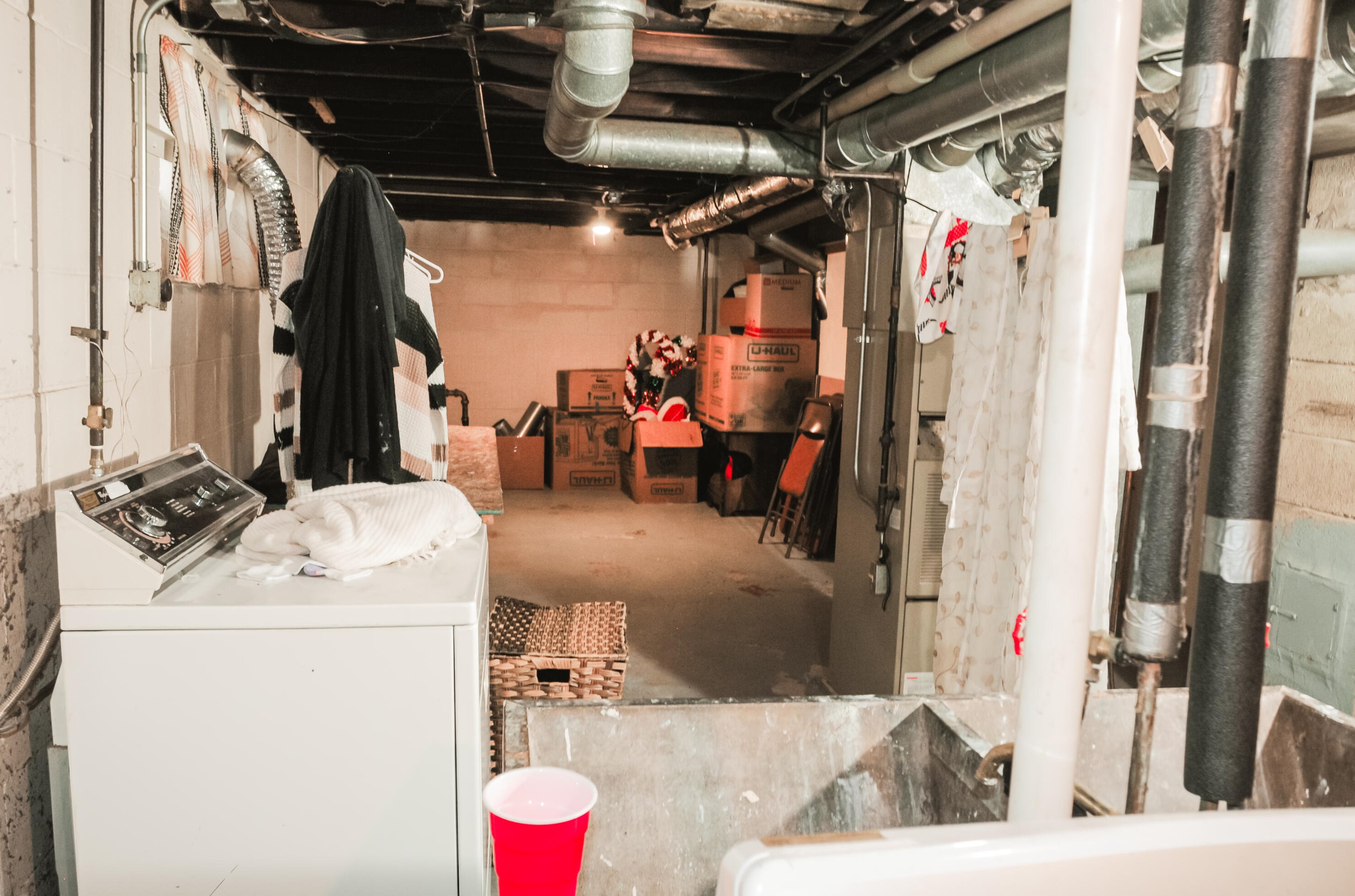 5831 74, Milwaukee WI 53214-4724 exterior