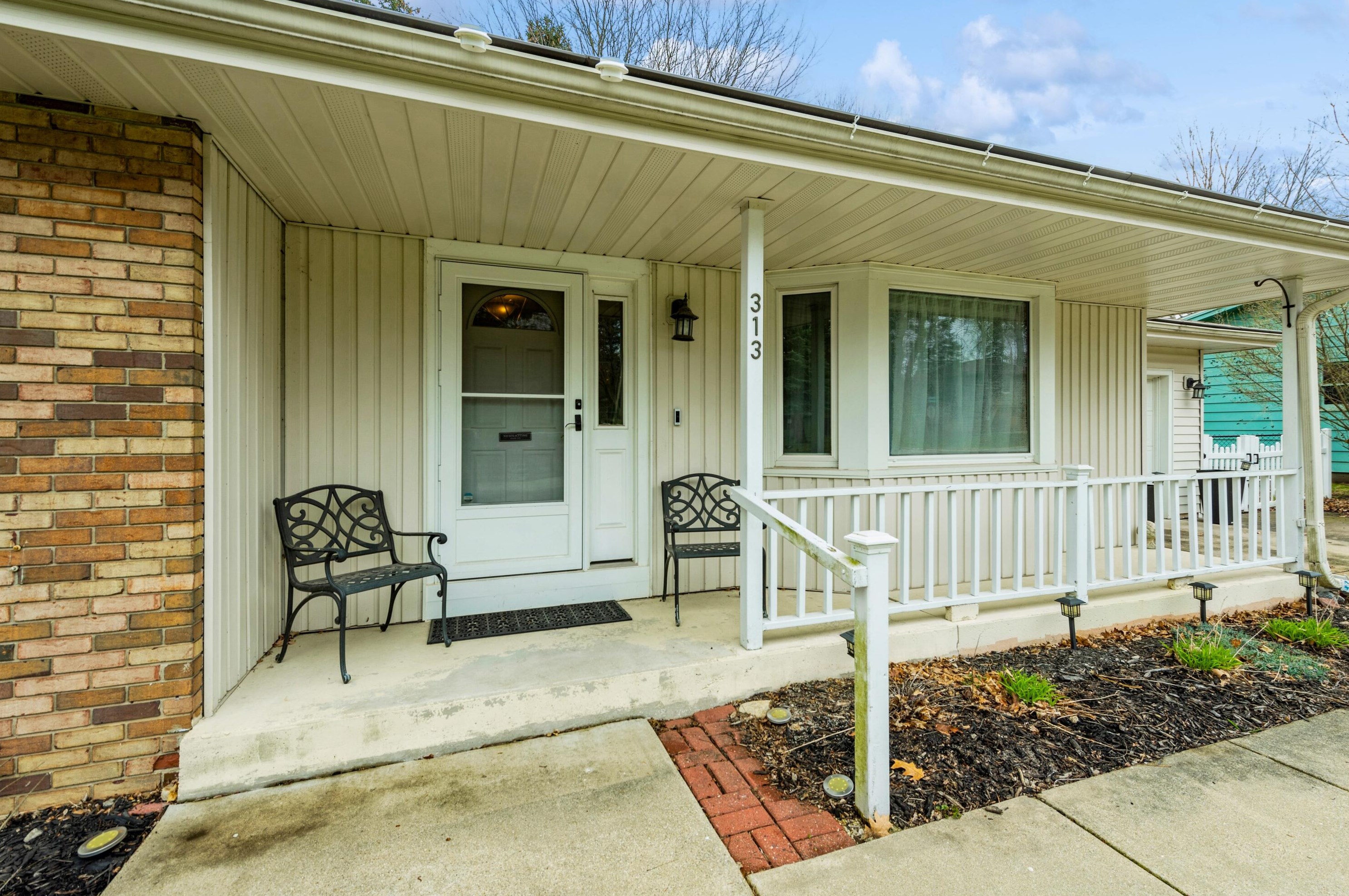 313 Timber Ln, Lake Geneva, WI 53147-1641