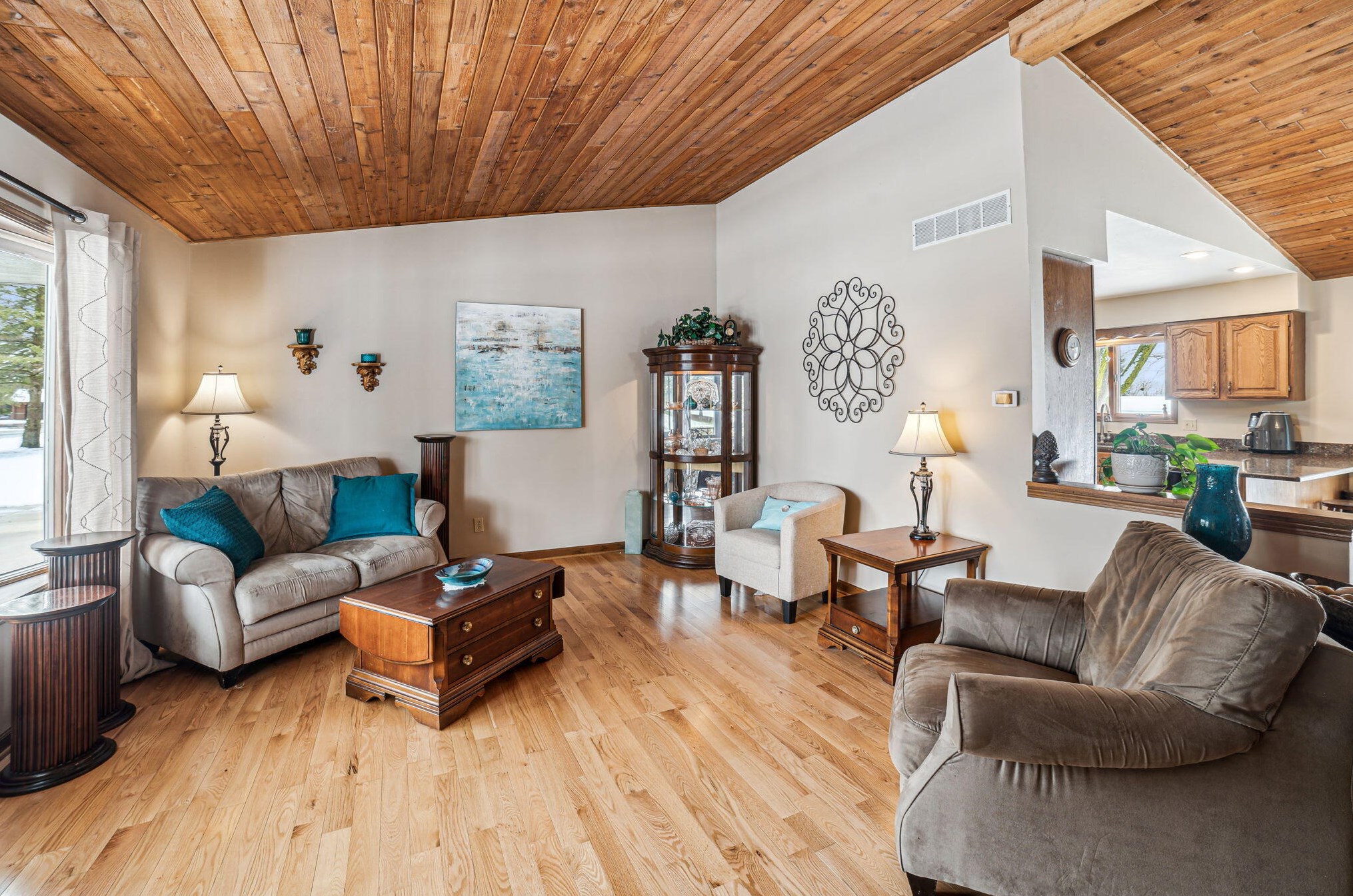 3137 Kristine Ln, West Bend, WI 53090