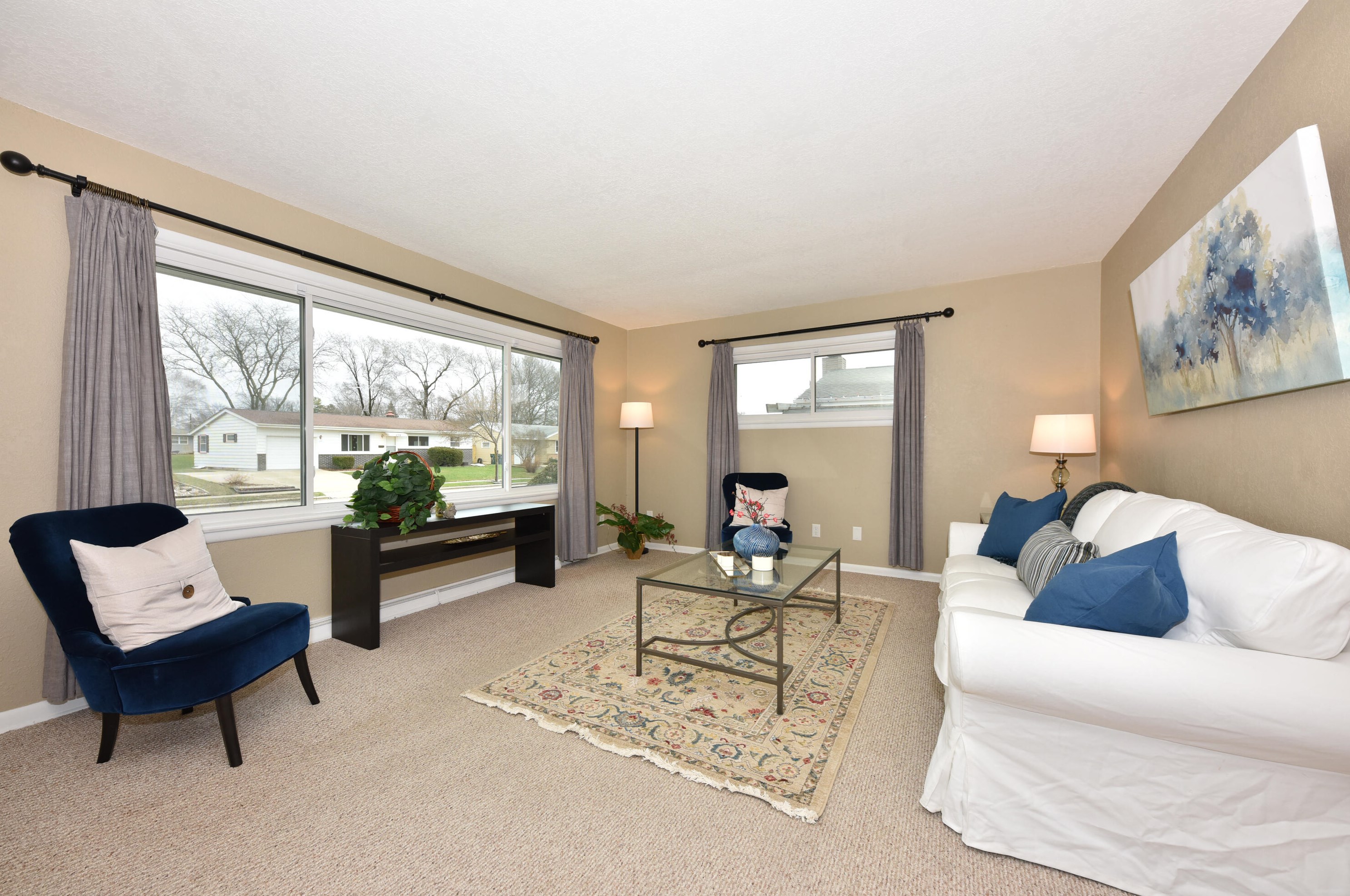 636 Eastern Ave, West Bend, WI 53095-4114
