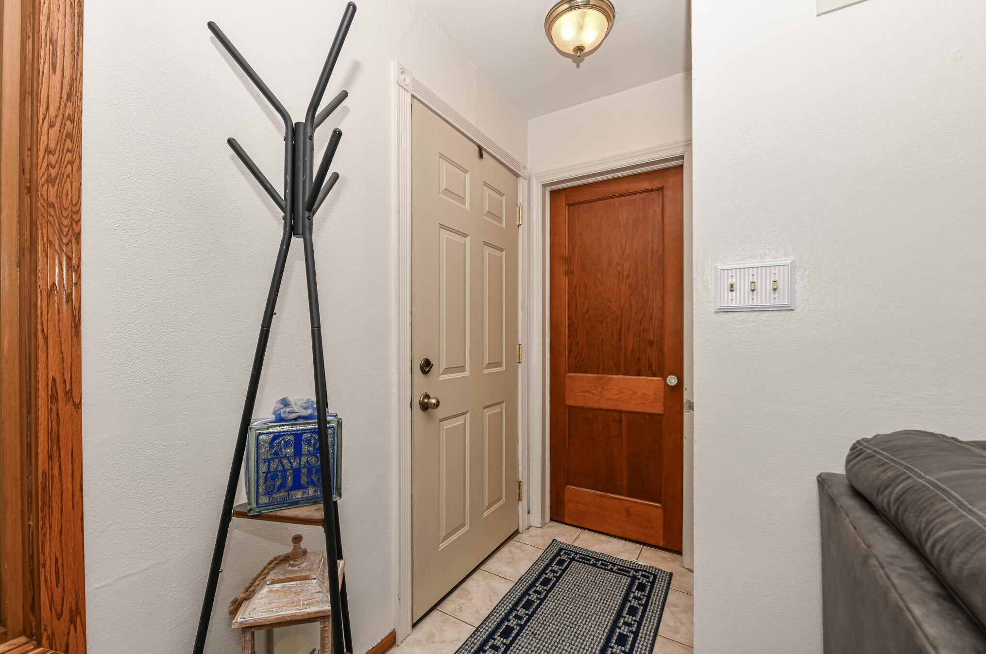 642 98th St, Milwaukee, WI 53226-4306