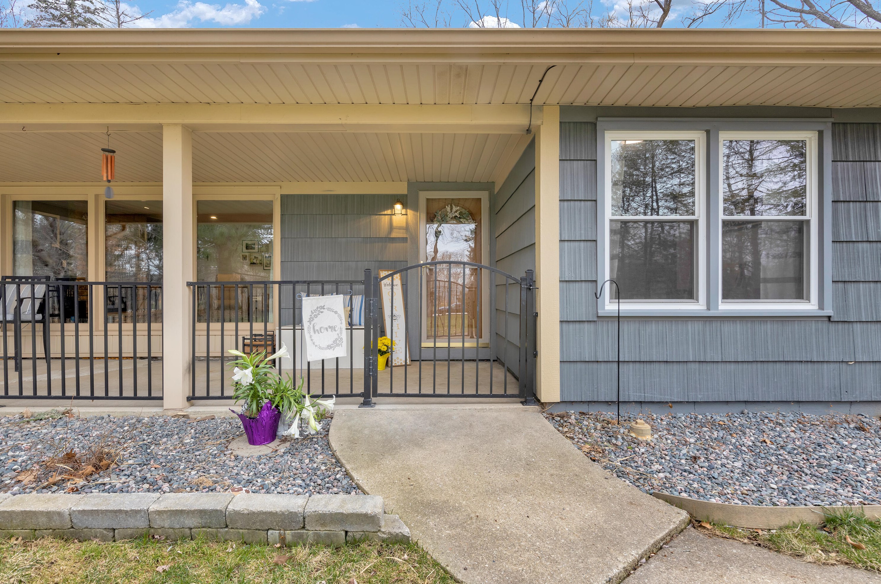5545 Frances Ave, Waukesha, WI 53151-8211