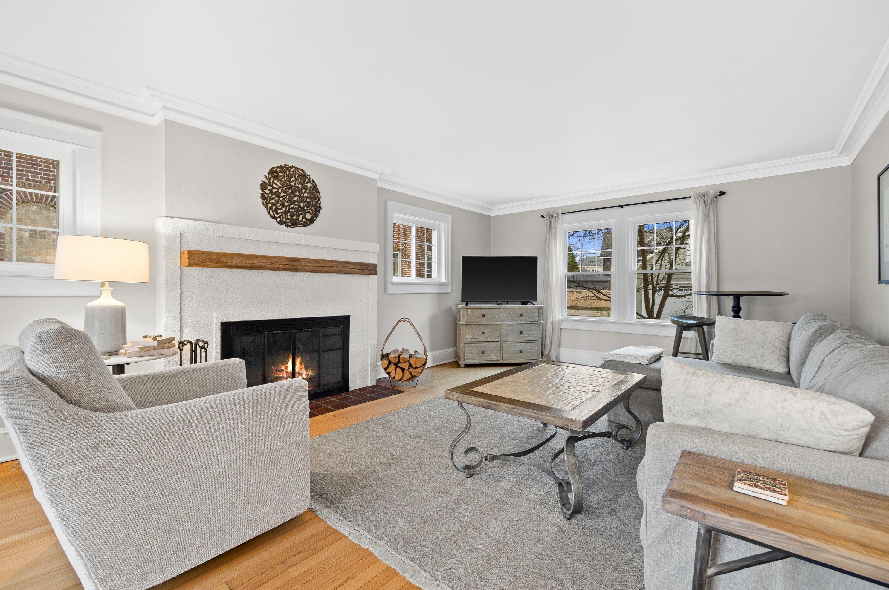 4030 N Downer Ave, Milwaukee, WI 53211