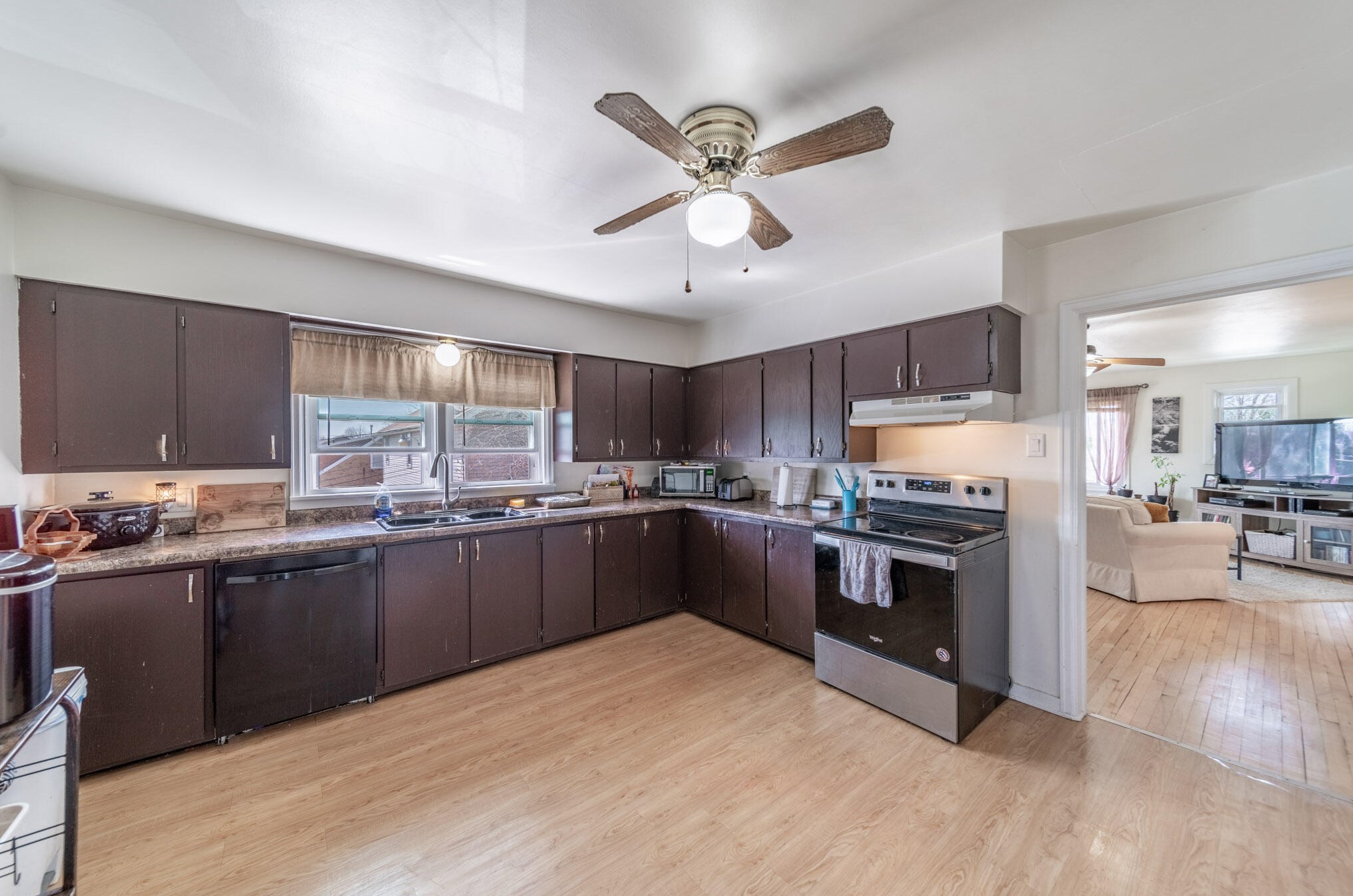 2819 S 10th St, Sheboygan, WI 53081