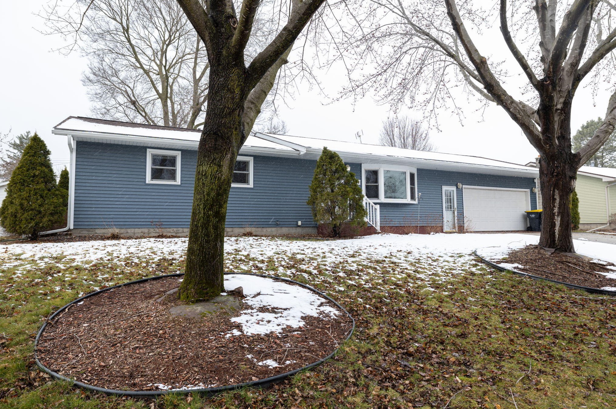400 Kay St, Holmen, WI 54636-7900