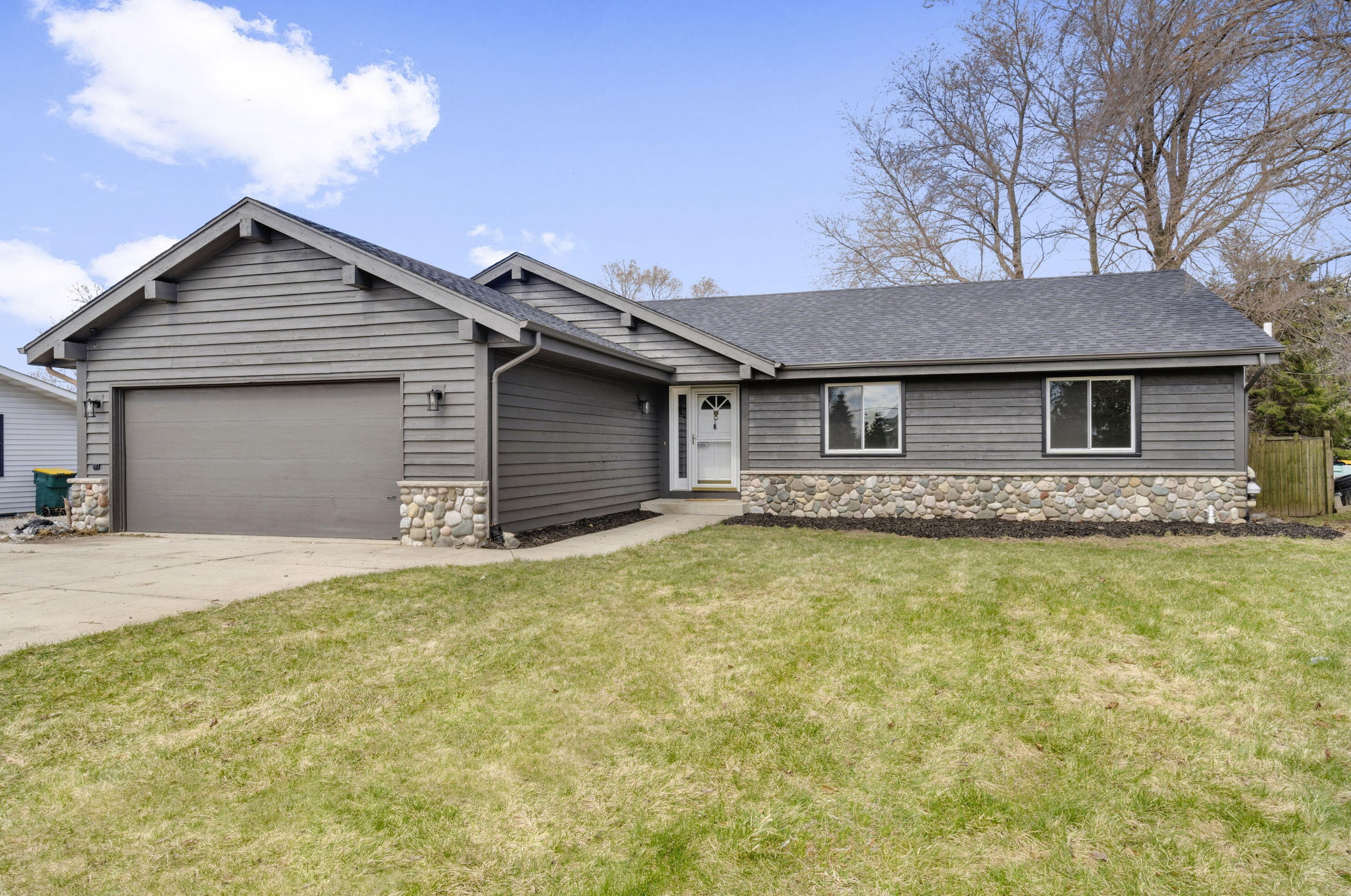 3730 E Ryan Rd, Oak Creek, WI 53154