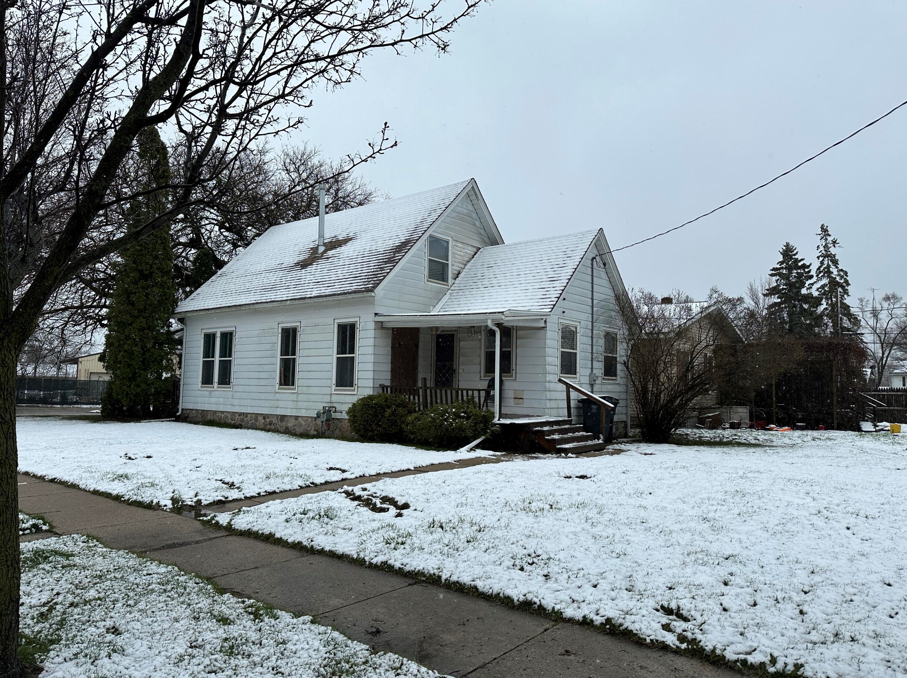 730 Madison St, Lake Geneva, WI 53147-1410