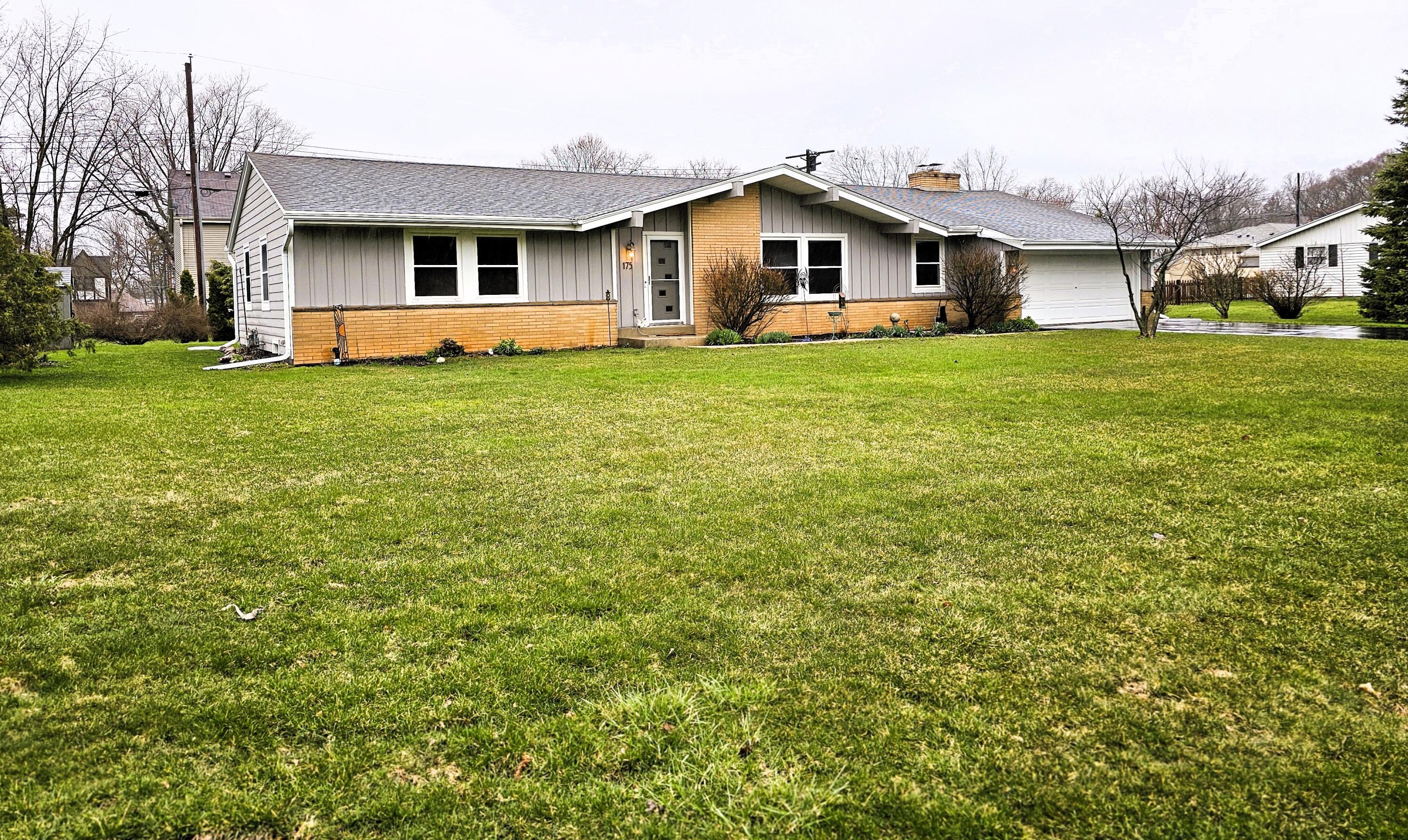 175 Beaumont Ave, Brookfield, WI 53005-7901