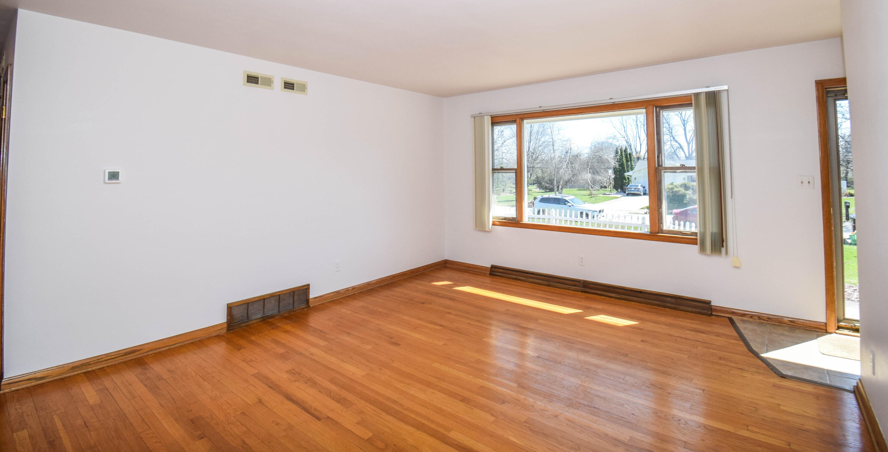 5237 Andrae Dr, Waukesha, WI 53151-8101