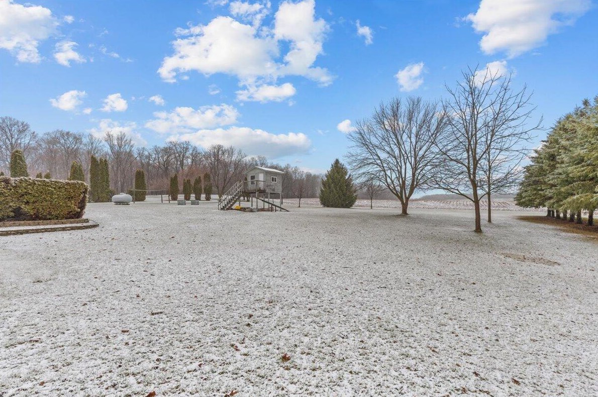 1248 Lakeview Rd, West Bend, WI 53090