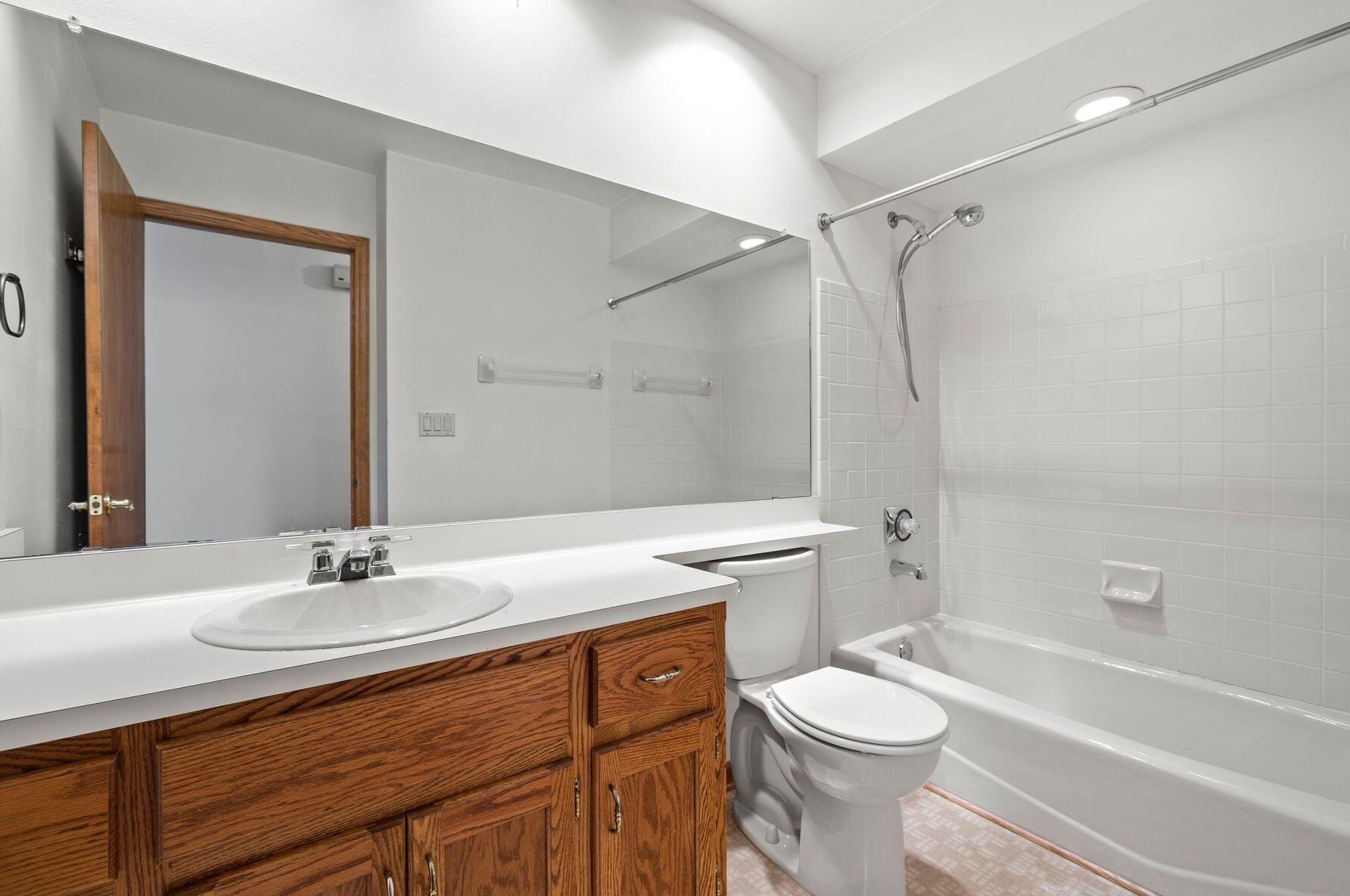 5051 41st St, Milwaukee WI  53221-2507 exterior