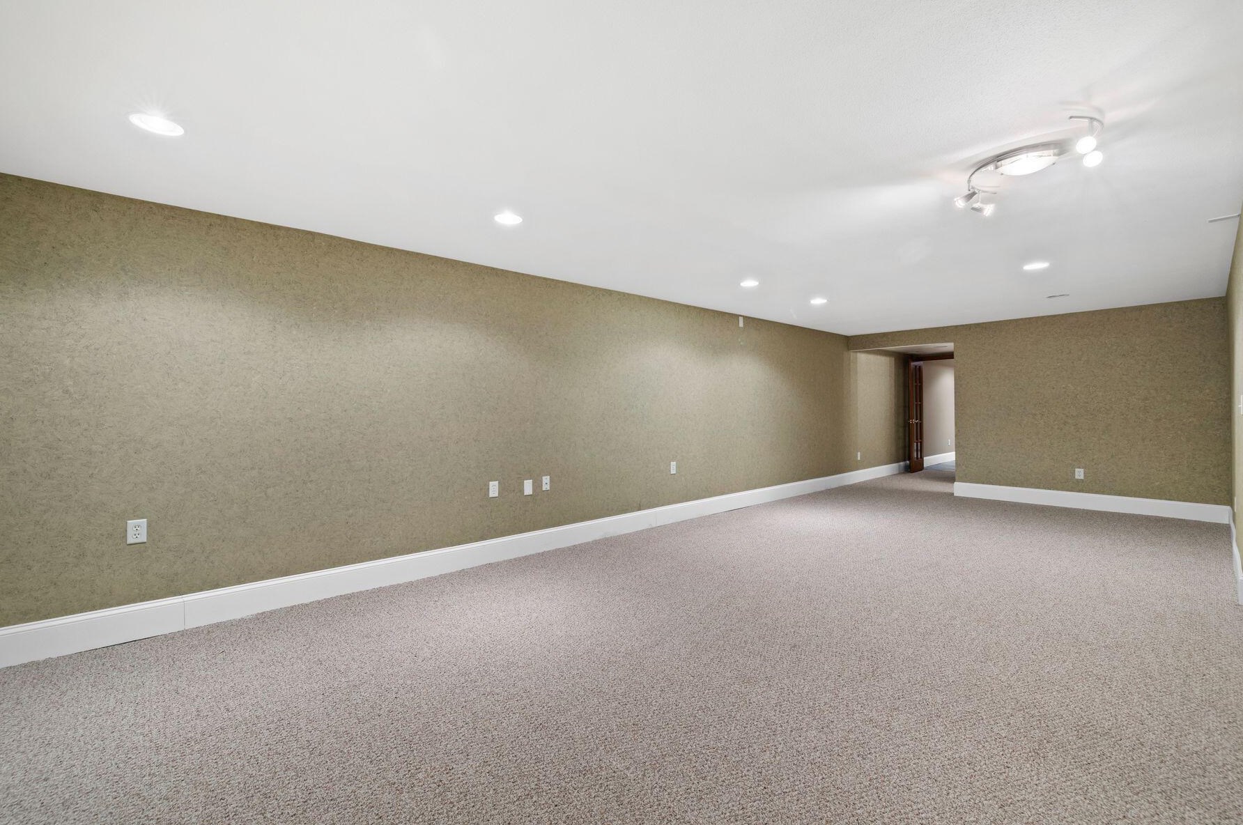 5051 41st St, Milwaukee WI  53221-2507 exterior