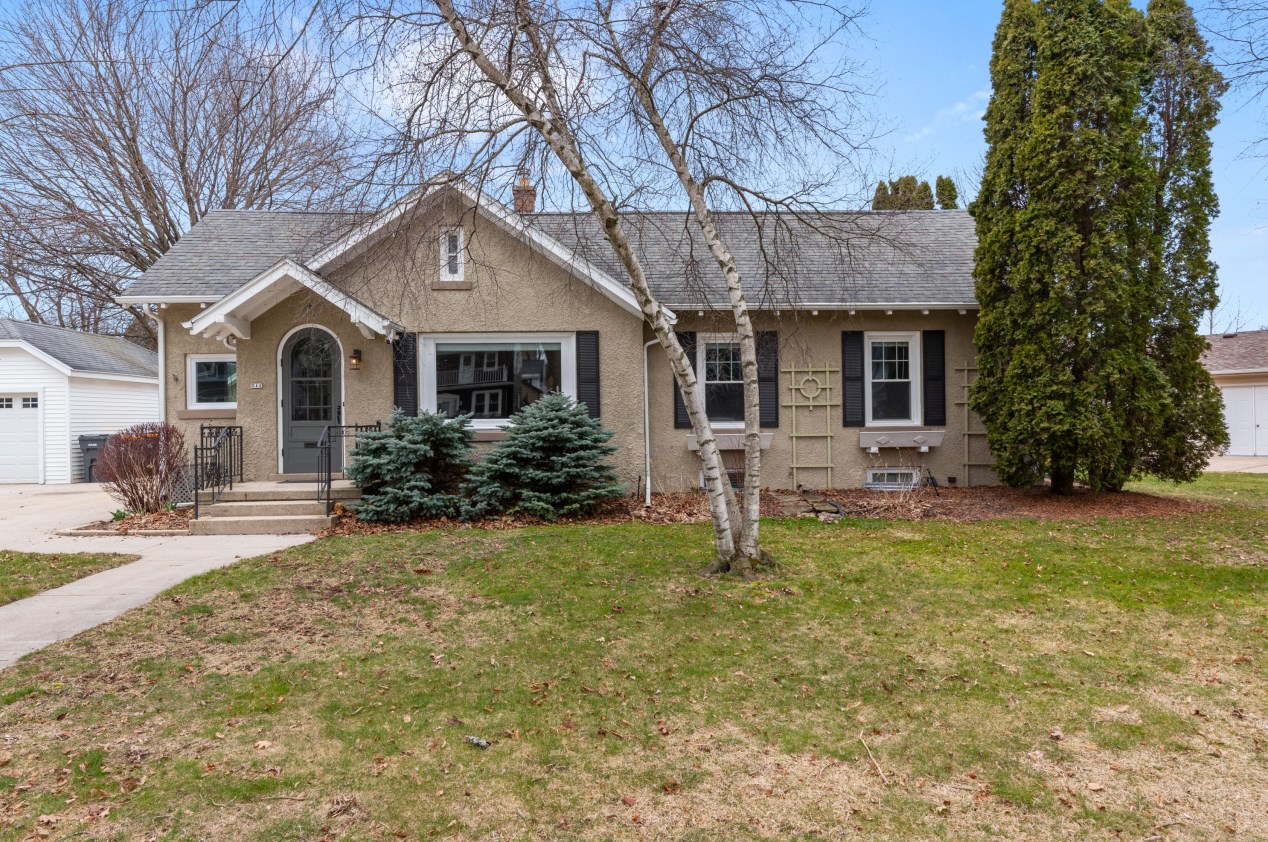 511 Church St, Kohler, WI 53044-1535